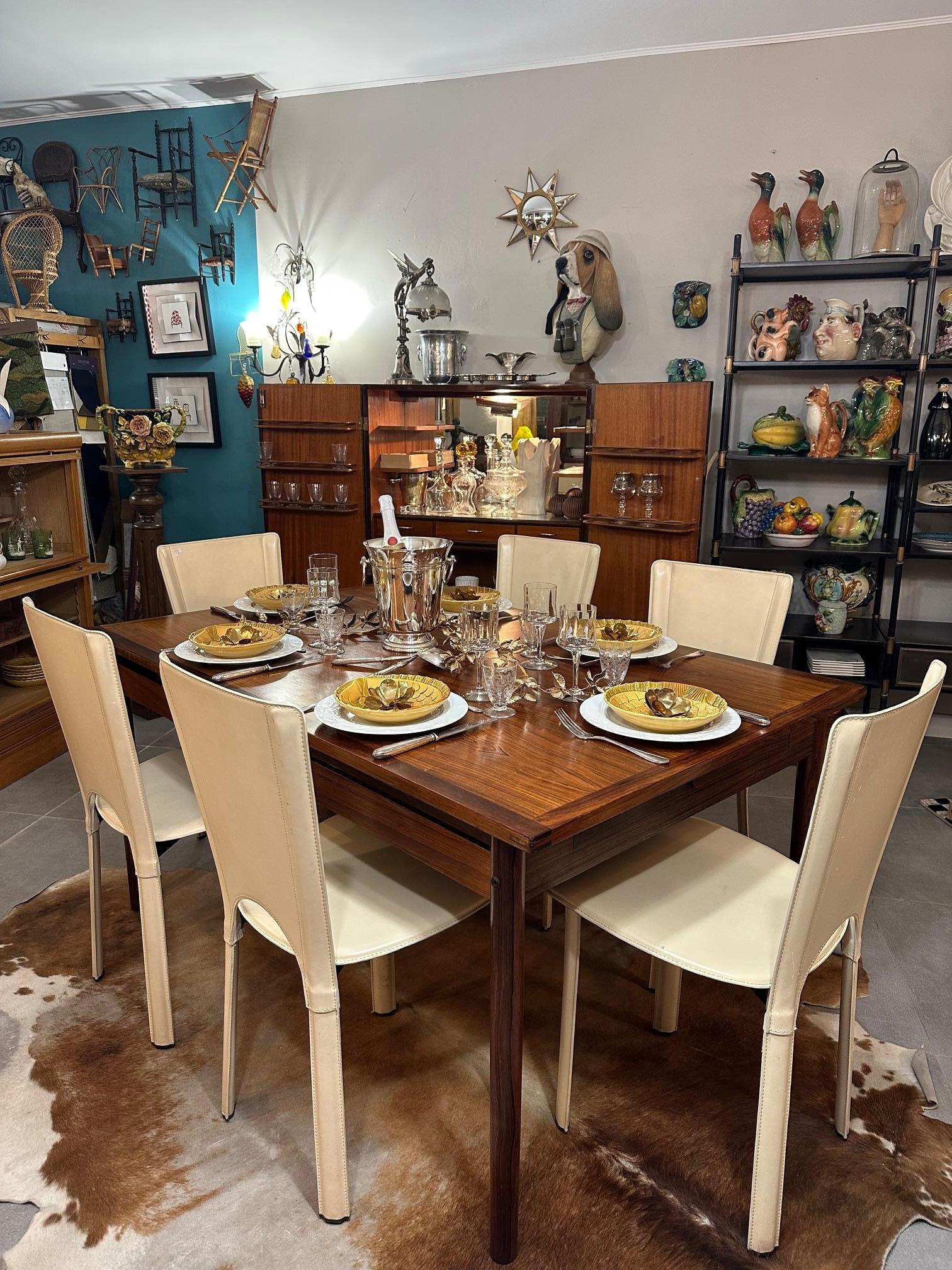 Table de salle à manger extensible en bois danoise du milieu du siècle, années 1950 7