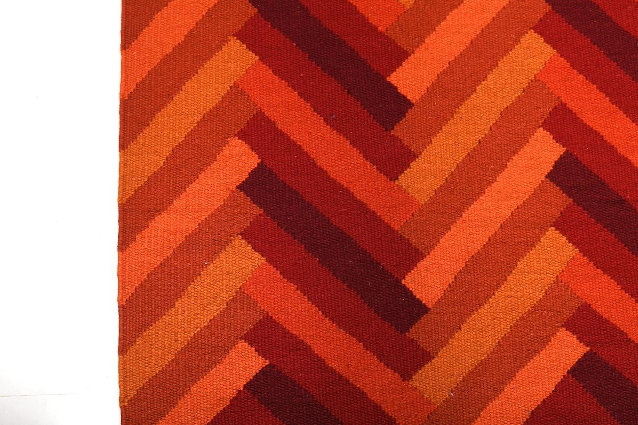 Mid-Century Modern Mid-century Danish wool rug For Sale