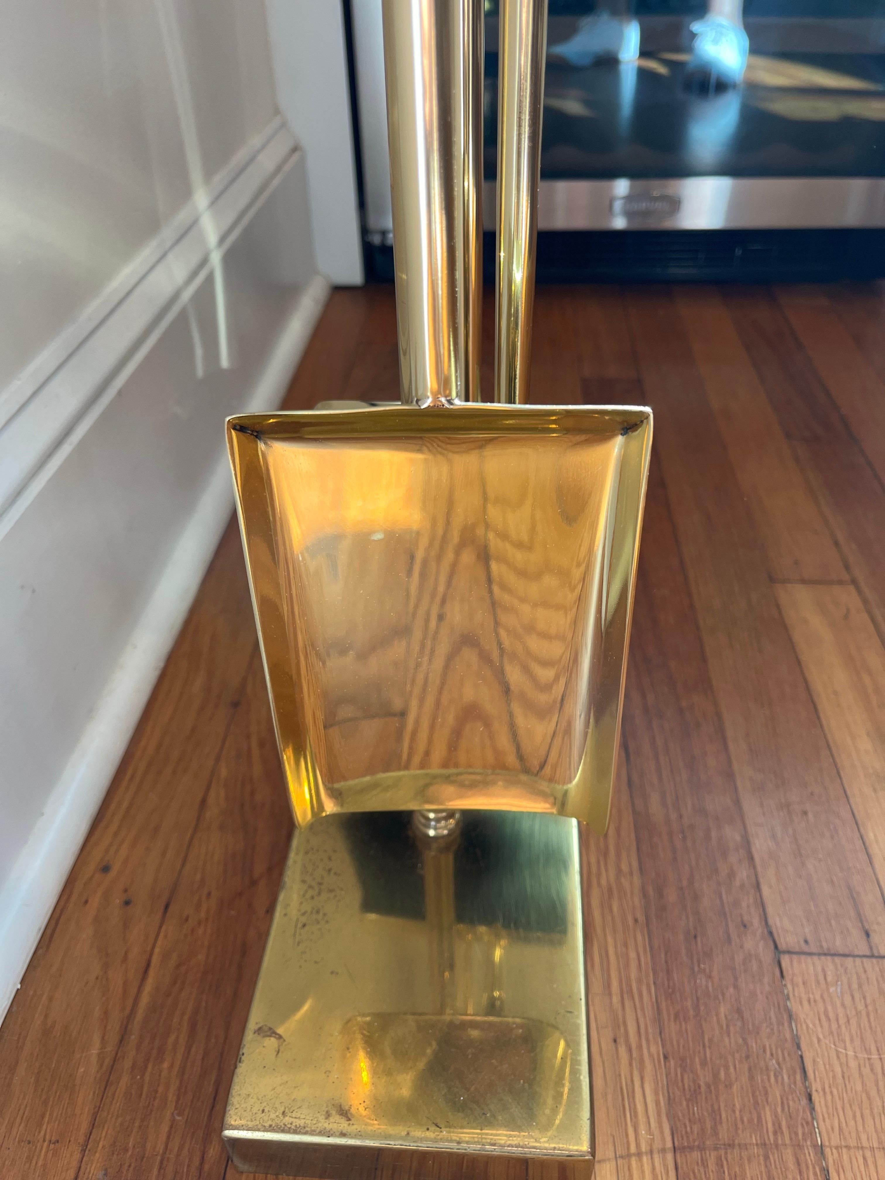 Strumenti per caminetto in ottone e smalto di Danny Alessandro, metà del secolo scorso In condizioni buone in vendita a W Allenhurst, NJ
