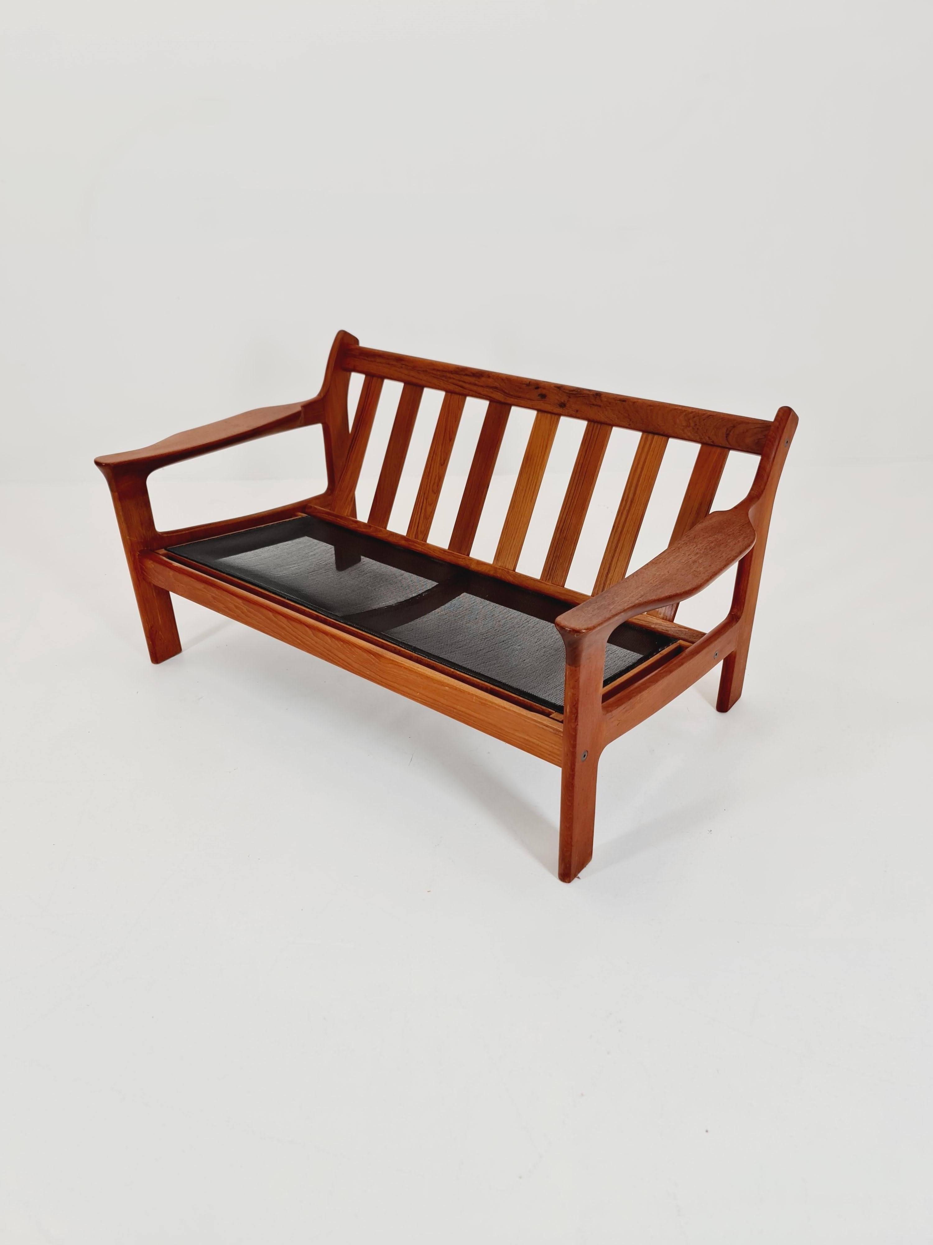 Dansih di metà secolo  Divano a 2 posti in teak, anni '60 in vendita 4