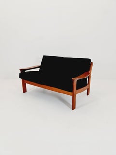 Mid Century Dansih  2-Sitzer-Sofa aus Teakholz, 1960er Jahre