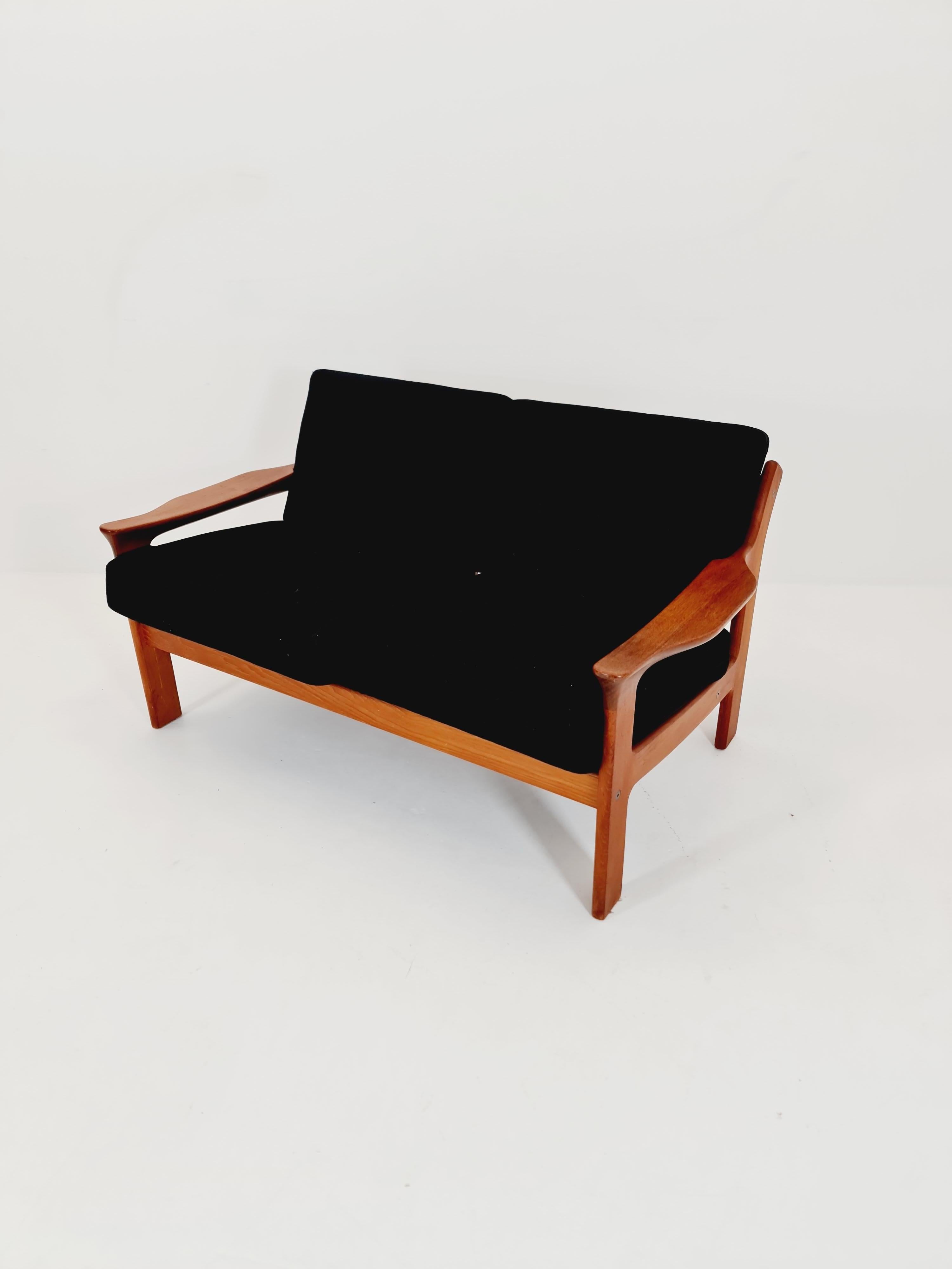 Dansih di metà secolo  Divano a 2 posti in teak, anni '60 in vendita 2