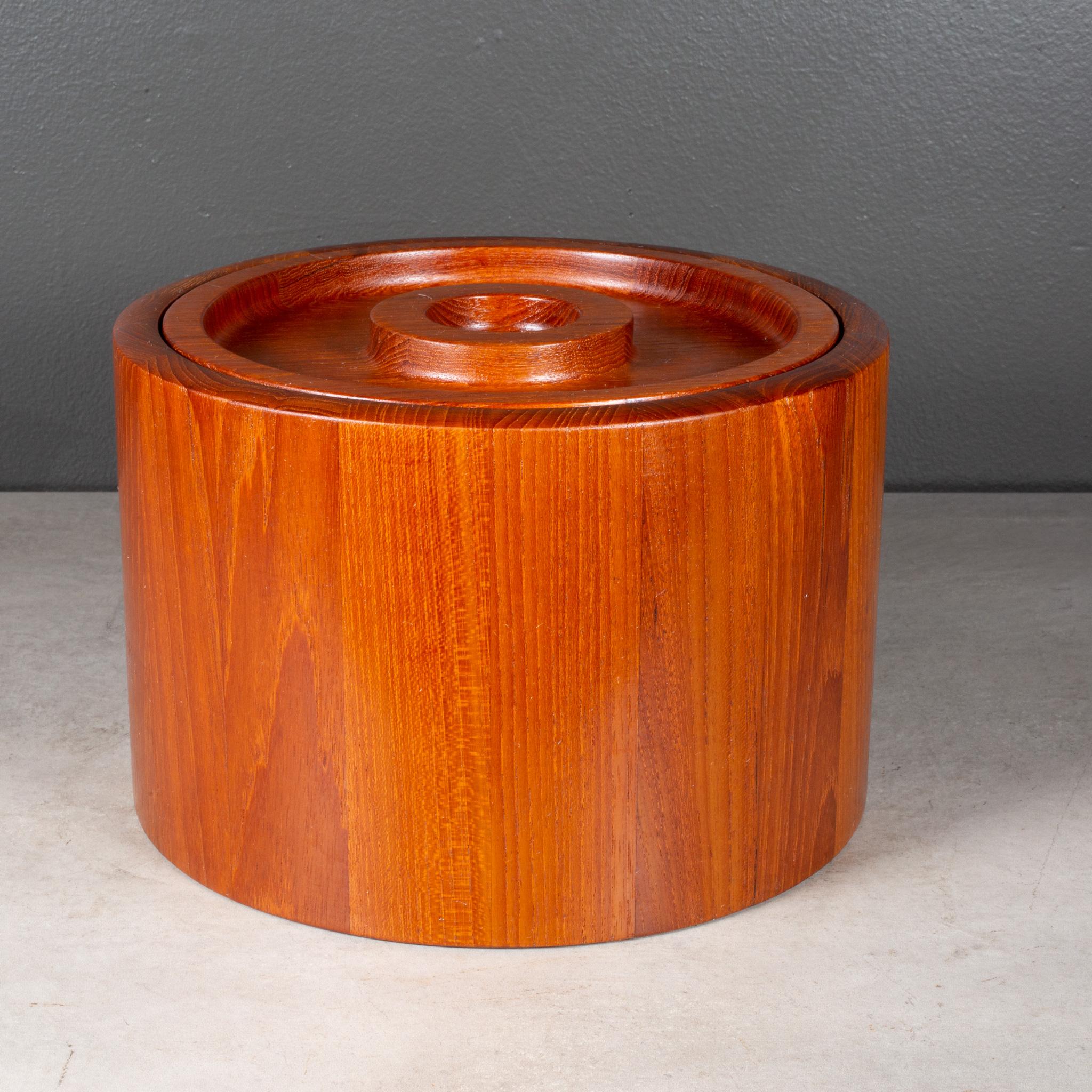Mid-Century Modern Mid-century Dansk Round Ice Bucket c.1960-1970 (FREE SHIPPING) For Sale