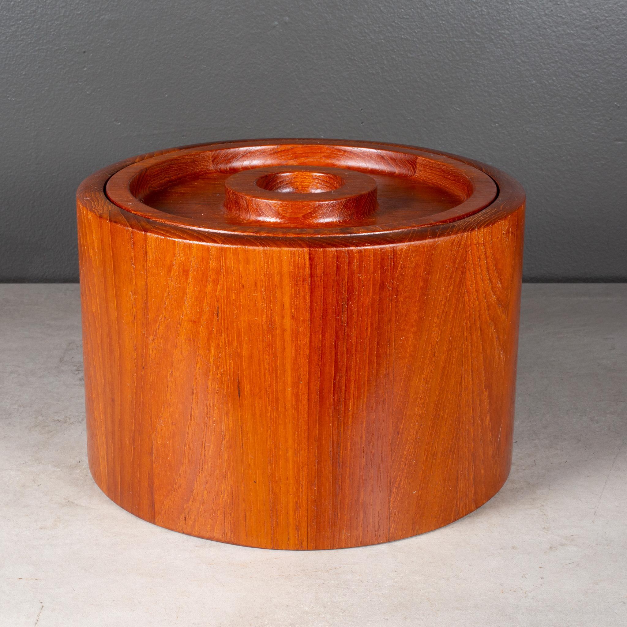 20th Century Mid-century Dansk Round Ice Bucket c.1960-1970 (FREE SHIPPING) For Sale