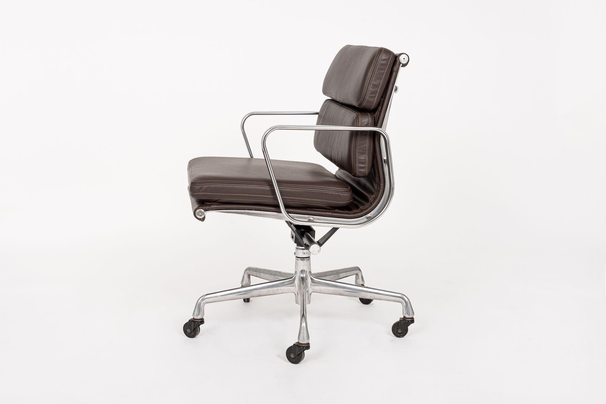 Herman Miller Eames Dark Brown Leather Desk Chair Soft Pad In Good Condition For Sale In Detroit, MI