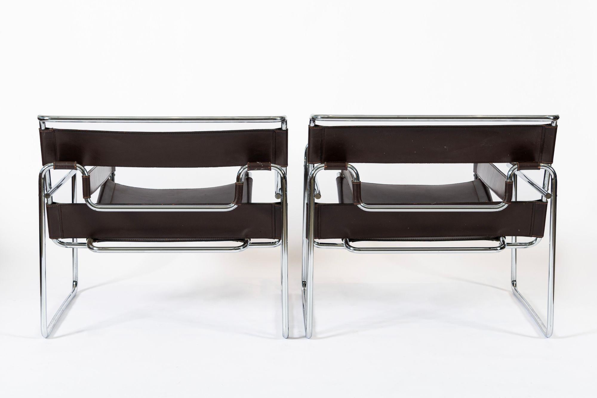 Milieu du XXe siècle Fauteuils Wassily en cuir brun foncé du milieu du siècle par Marcel Breuer pour Knoll en vente