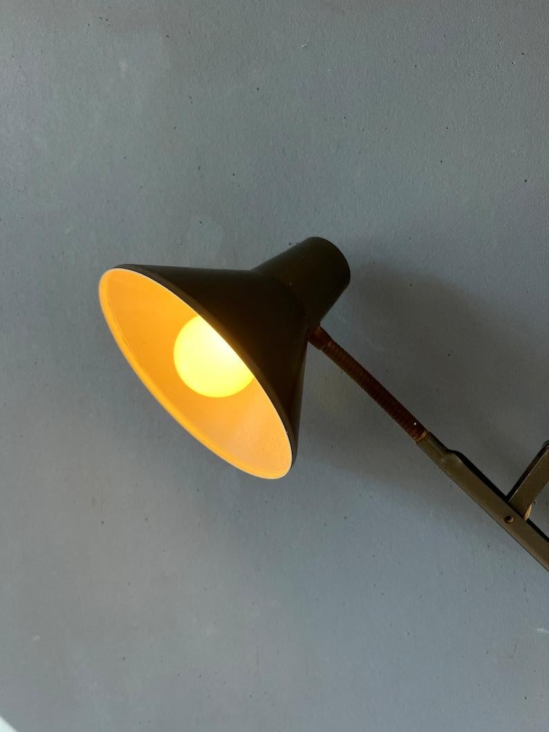 Mid Century Dark Gray Metal Scissor Extendable Wall Lamp, 1970s In Excellent Condition For Sale In ROTTERDAM, ZH