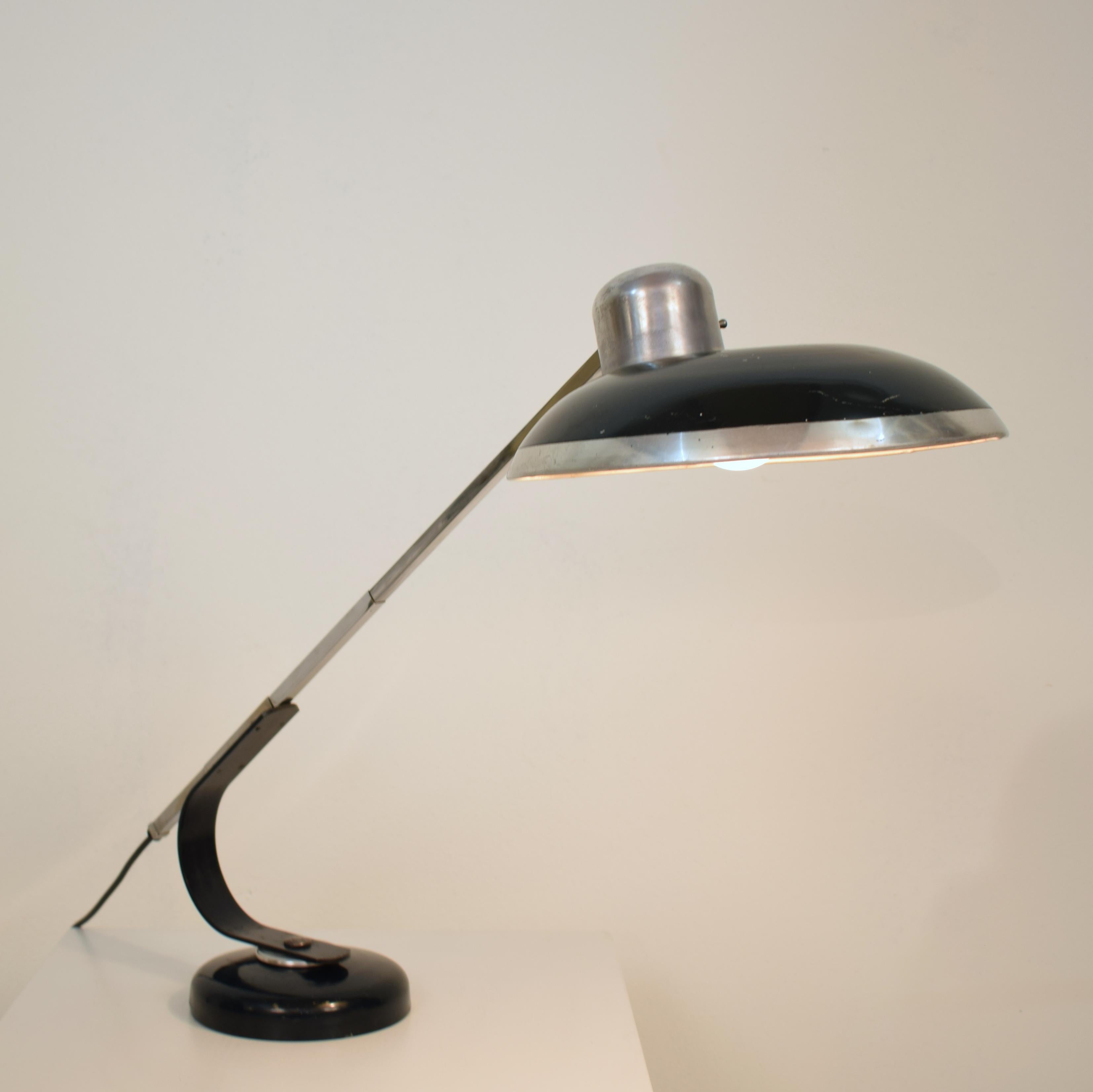 Lacquered Midcentury Dark Green French Table Lamp with Telescope Function, circa 1945 For Sale