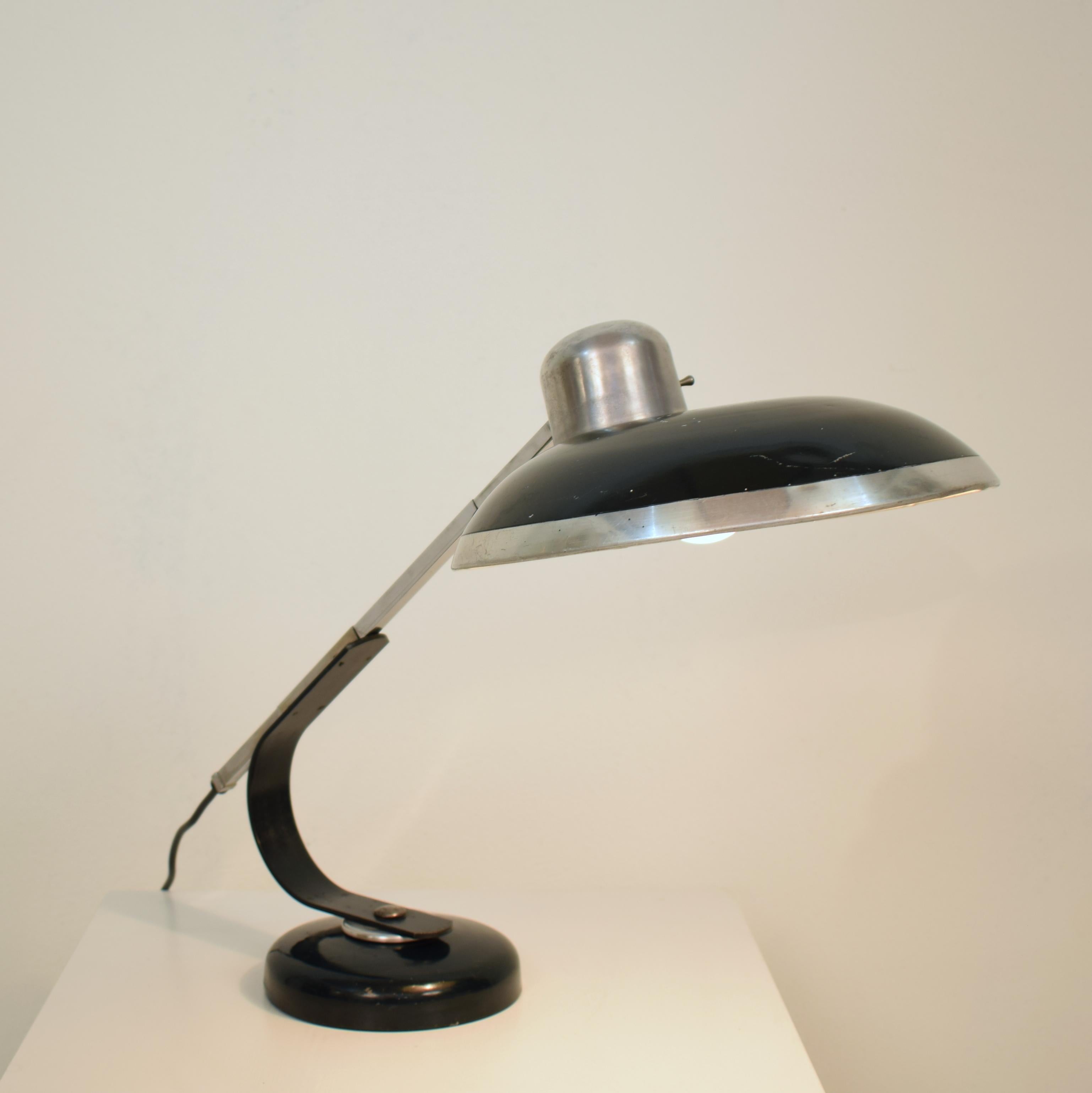 Metal Midcentury Dark Green French Table Lamp with Telescope Function, circa 1945 For Sale