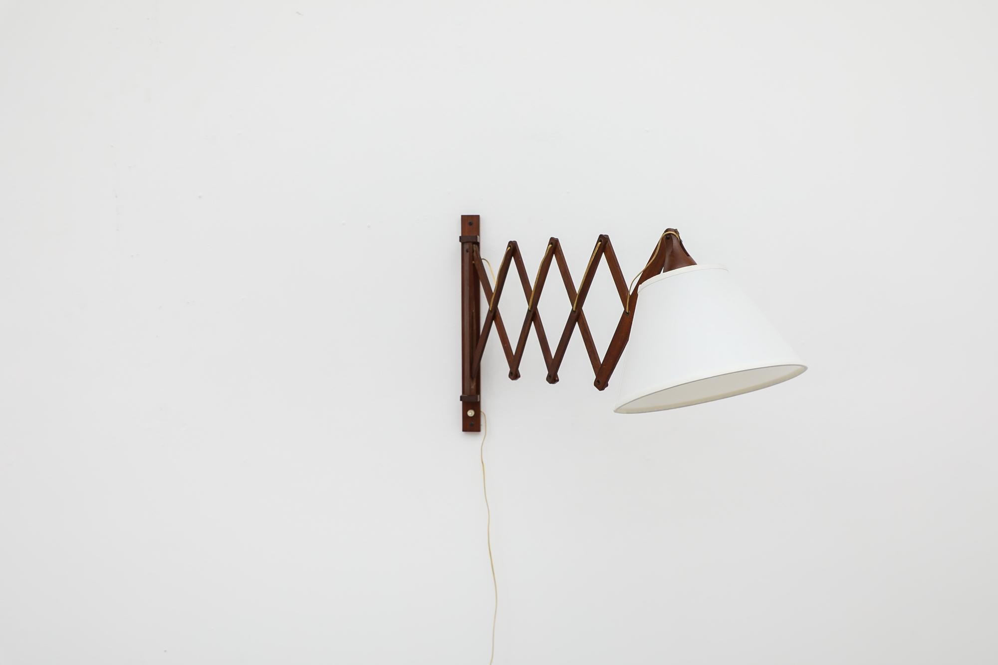 accordion wall light