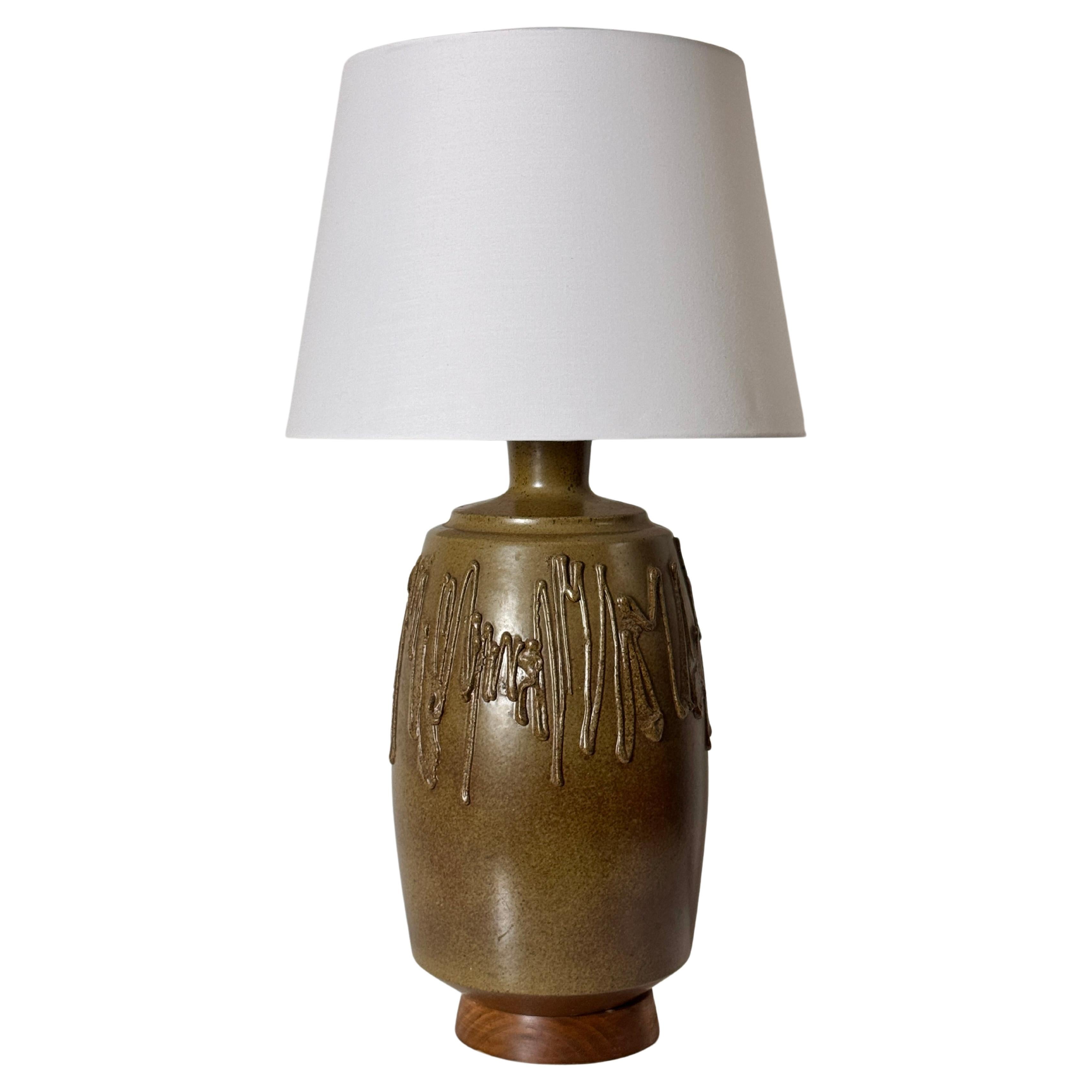 Lampada da tavolo in ceramica stoneware di David Cressey, metà secolo, con smalto testurizzato