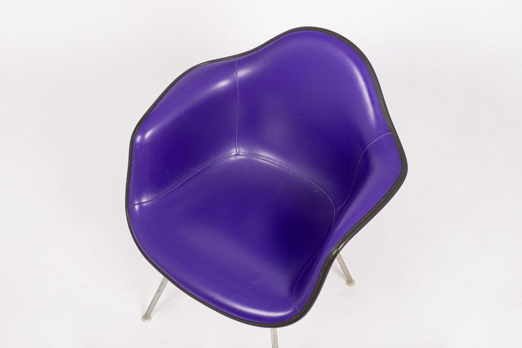 Mid Century DAX Purple Bucket Lounge Chairs by Eames for Herman Miller For Sale 7