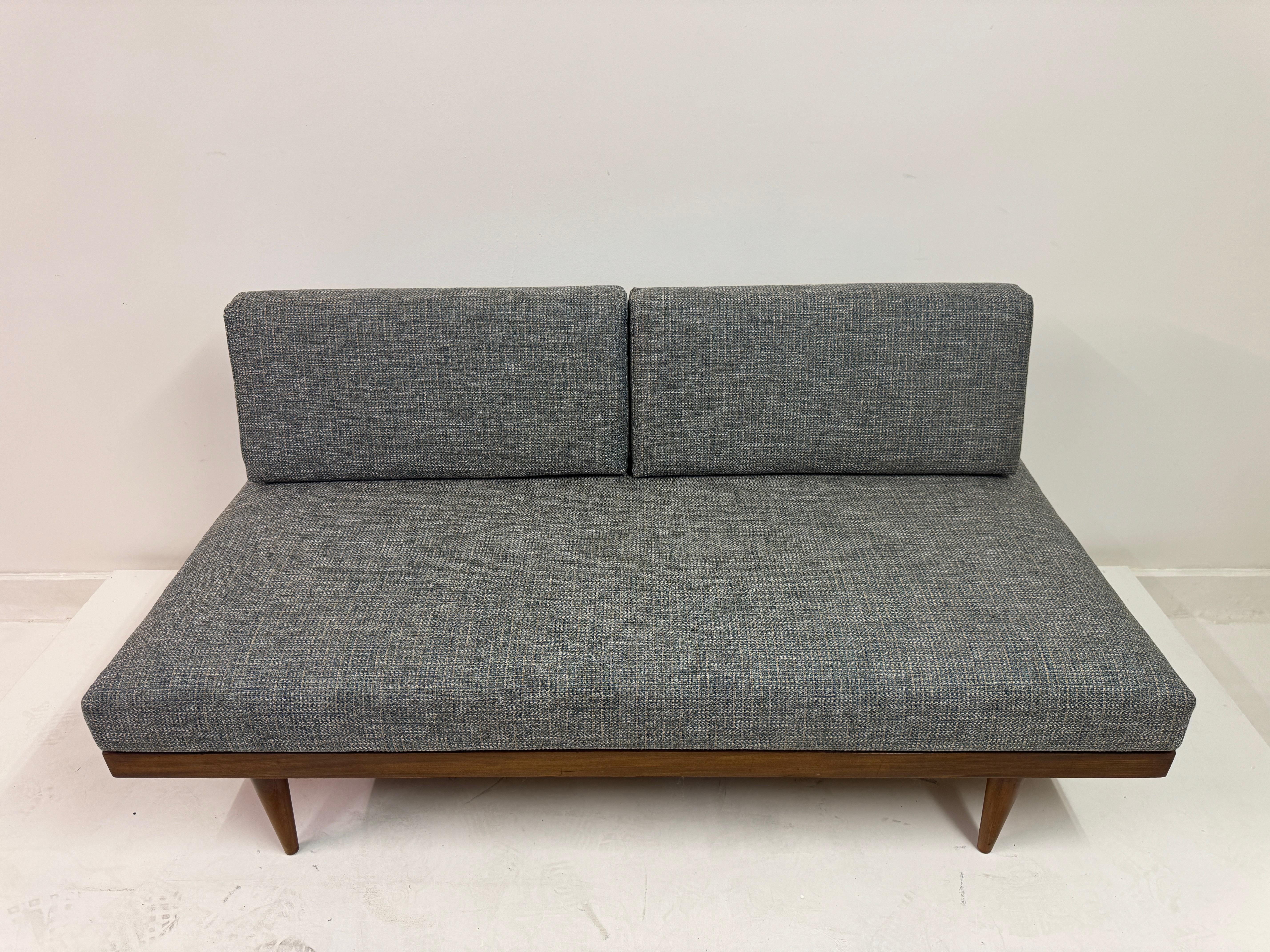 Cama de día de mediados de siglo de Ingmar Relling, Modelo 'Svane', Noruega, años 60 en venta 3