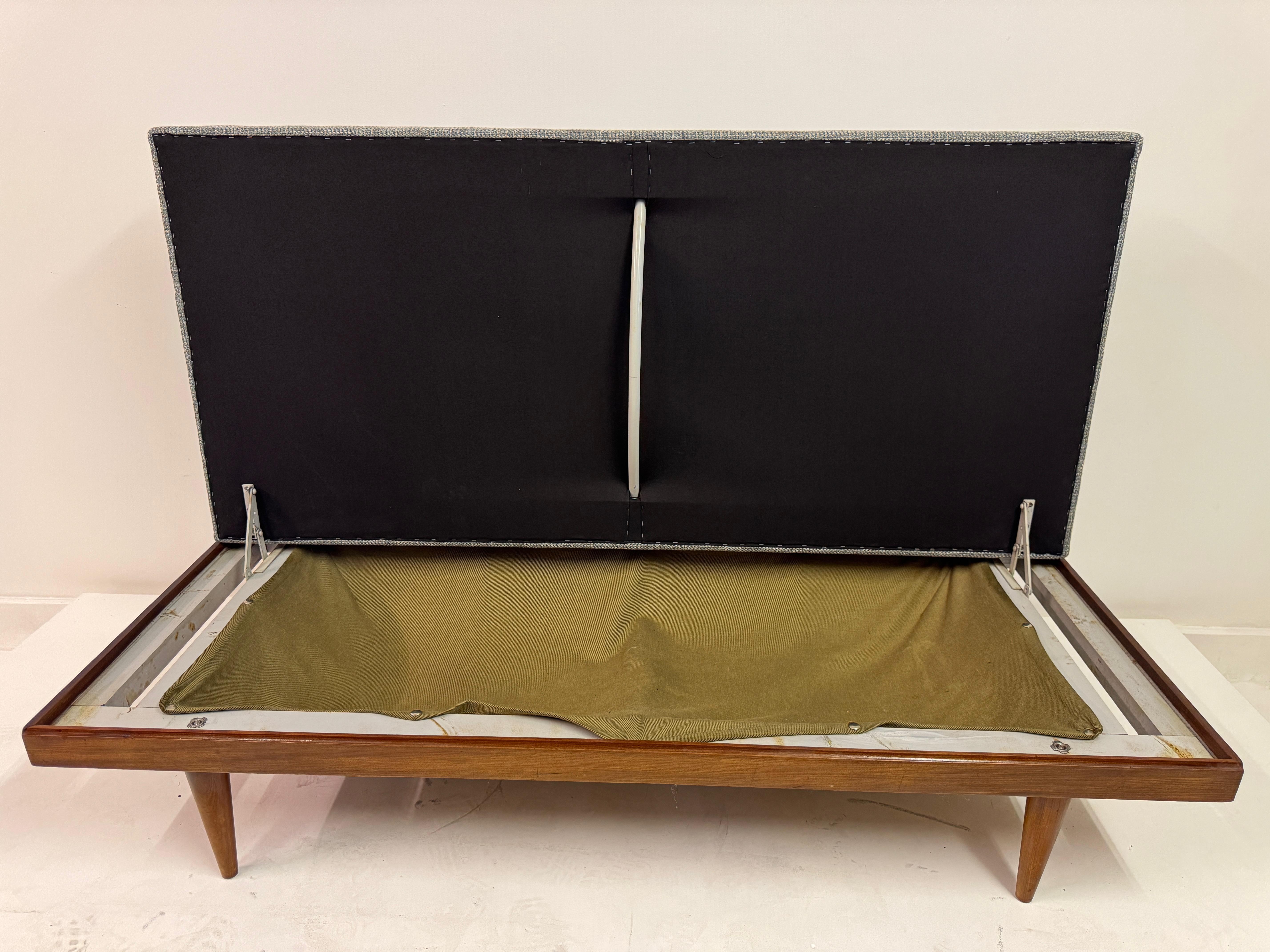 Cama de día de mediados de siglo de Ingmar Relling, Modelo 'Svane', Noruega, años 60 en venta 1