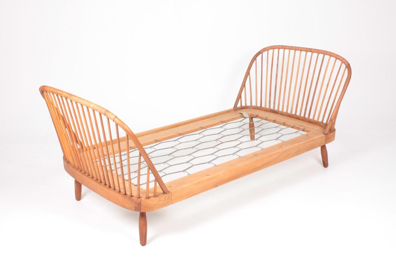 Midcentury Daybed in Elm with New Boucle Mattress Designed by Frode Holm 6
