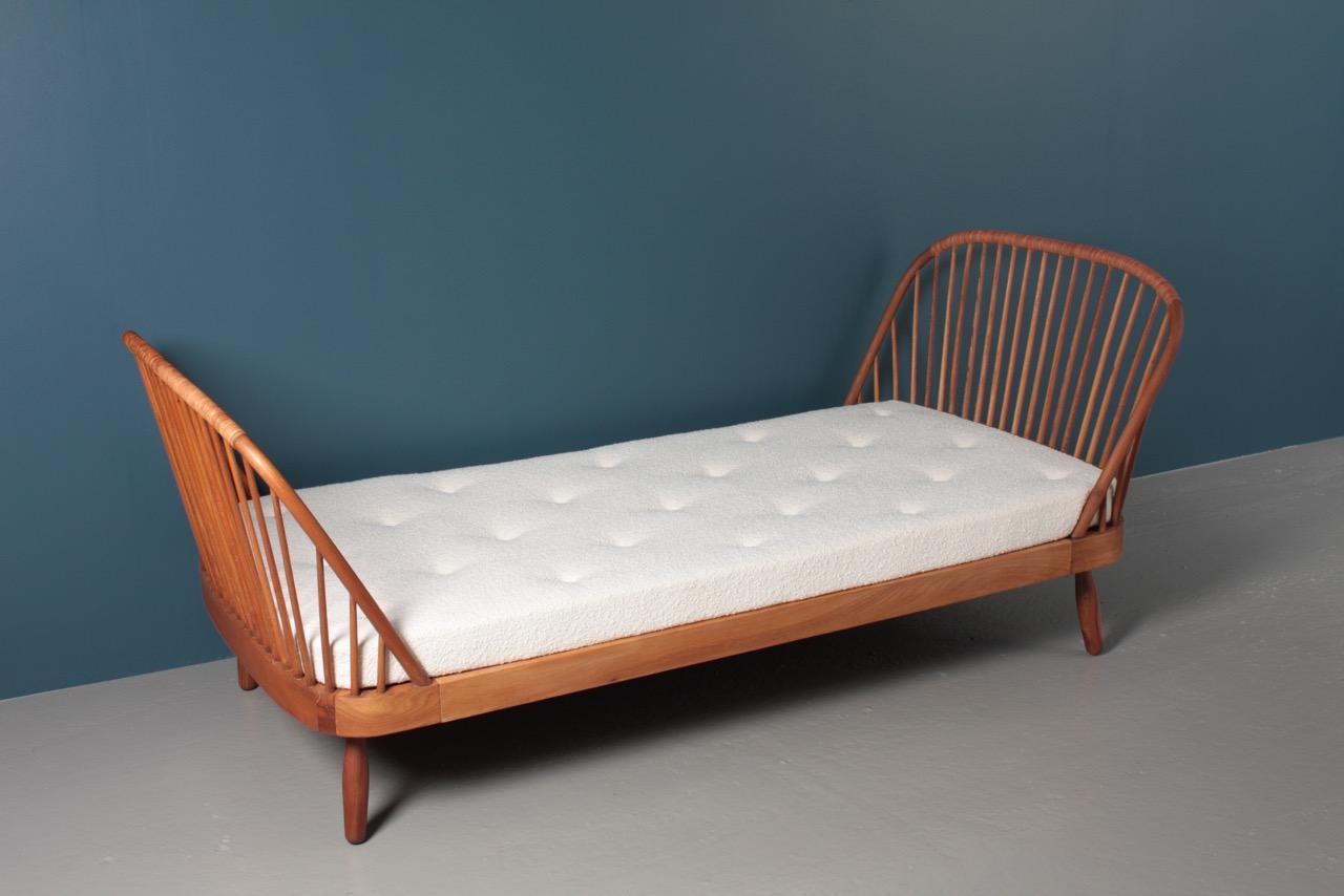 Danish Midcentury Daybed in Elm with New Boucle Mattress Designed by Frode Holm