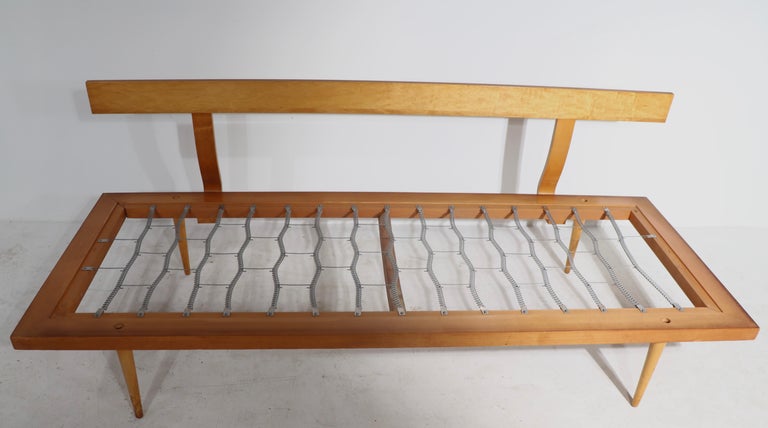 Mid-Century Modern Mid-Century Daybed Sofa For Sale