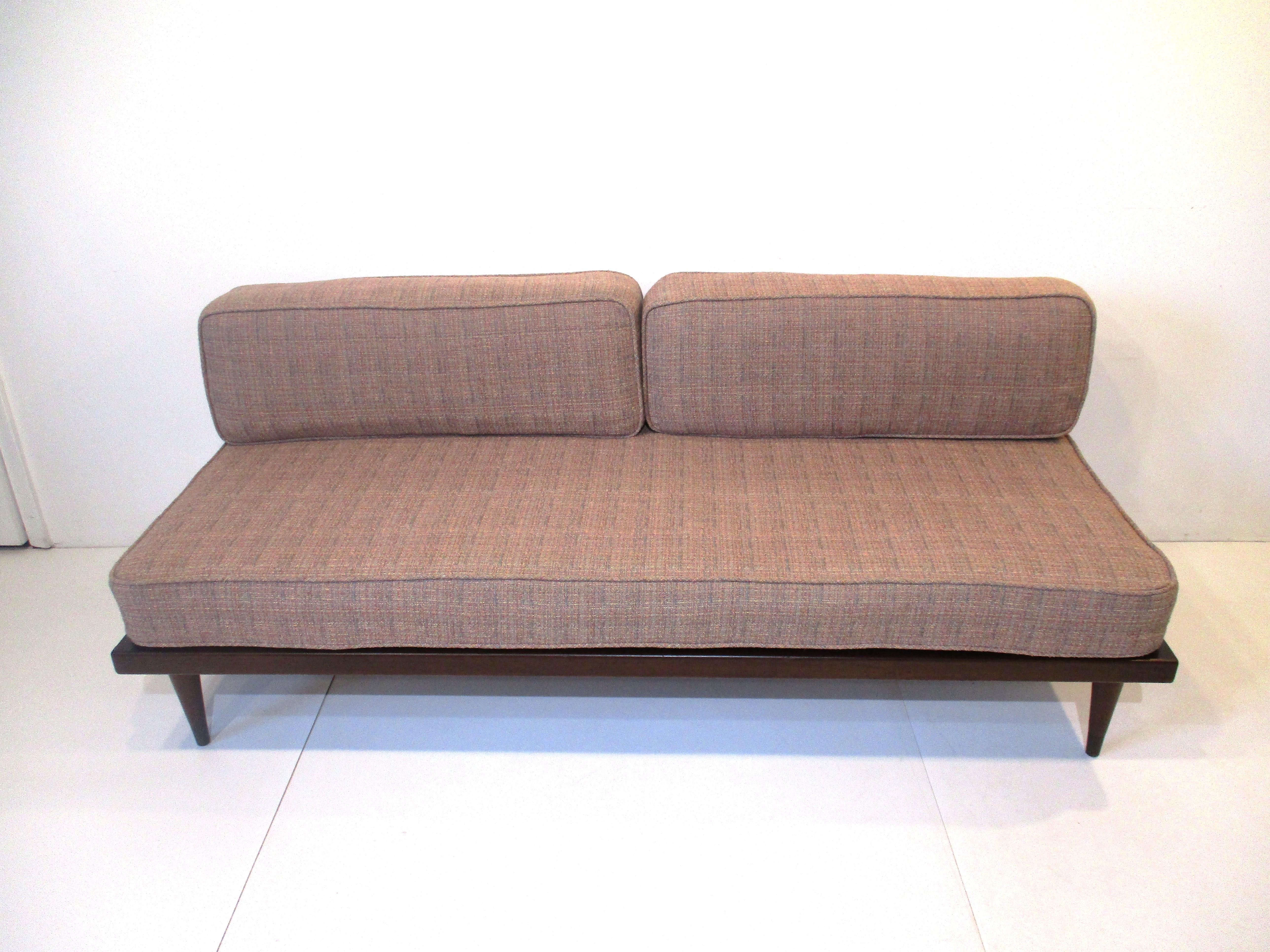 Midcentury Daybed Sofa in the Style of Herman Miller 1