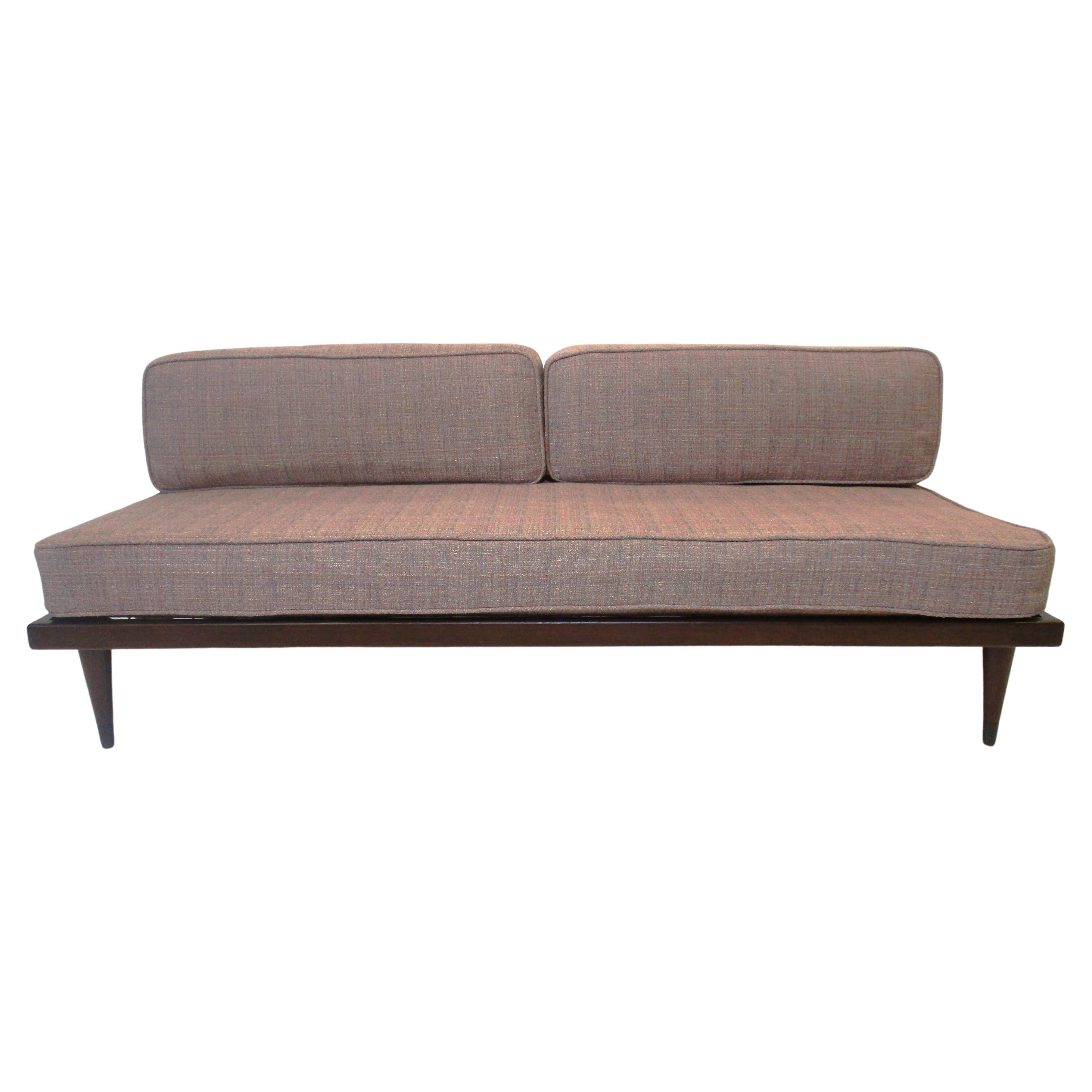 Midcentury Daybed Sofa in the Style of Herman Miller
