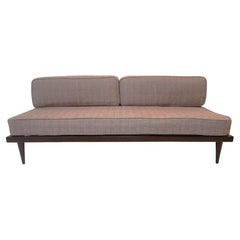 Midcentury Daybed Sofa in the Style of Herman Miller