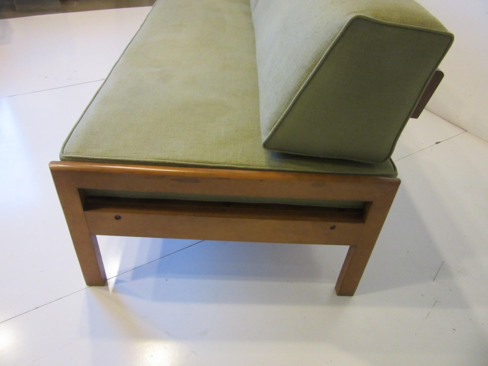 Midcentury Daybed / Sofa in the Style of Van Keppel Green In Good Condition In Cincinnati, OH