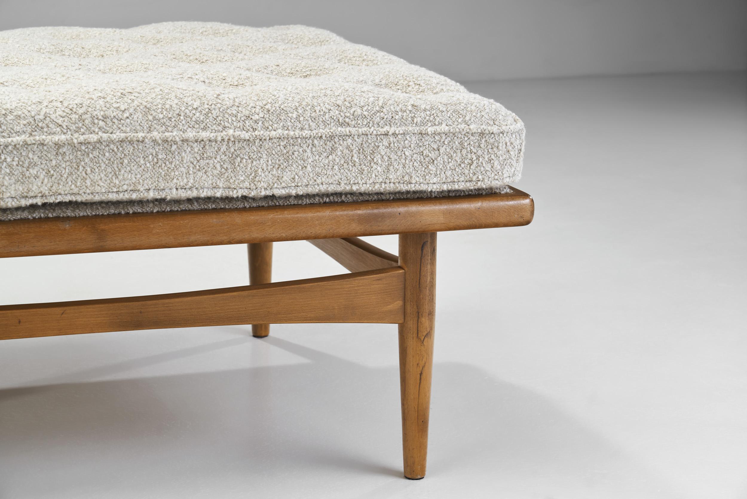Mid-Century Daybed with Mattress by Möbelproduktion AB, Sweden, ca 1950s 1
