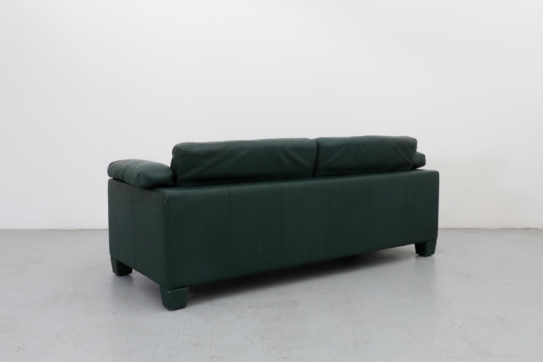 Mid-Century De Sede DS17 Green Leather Loveseat, Switzerland In Good Condition In Los Angeles, CA
