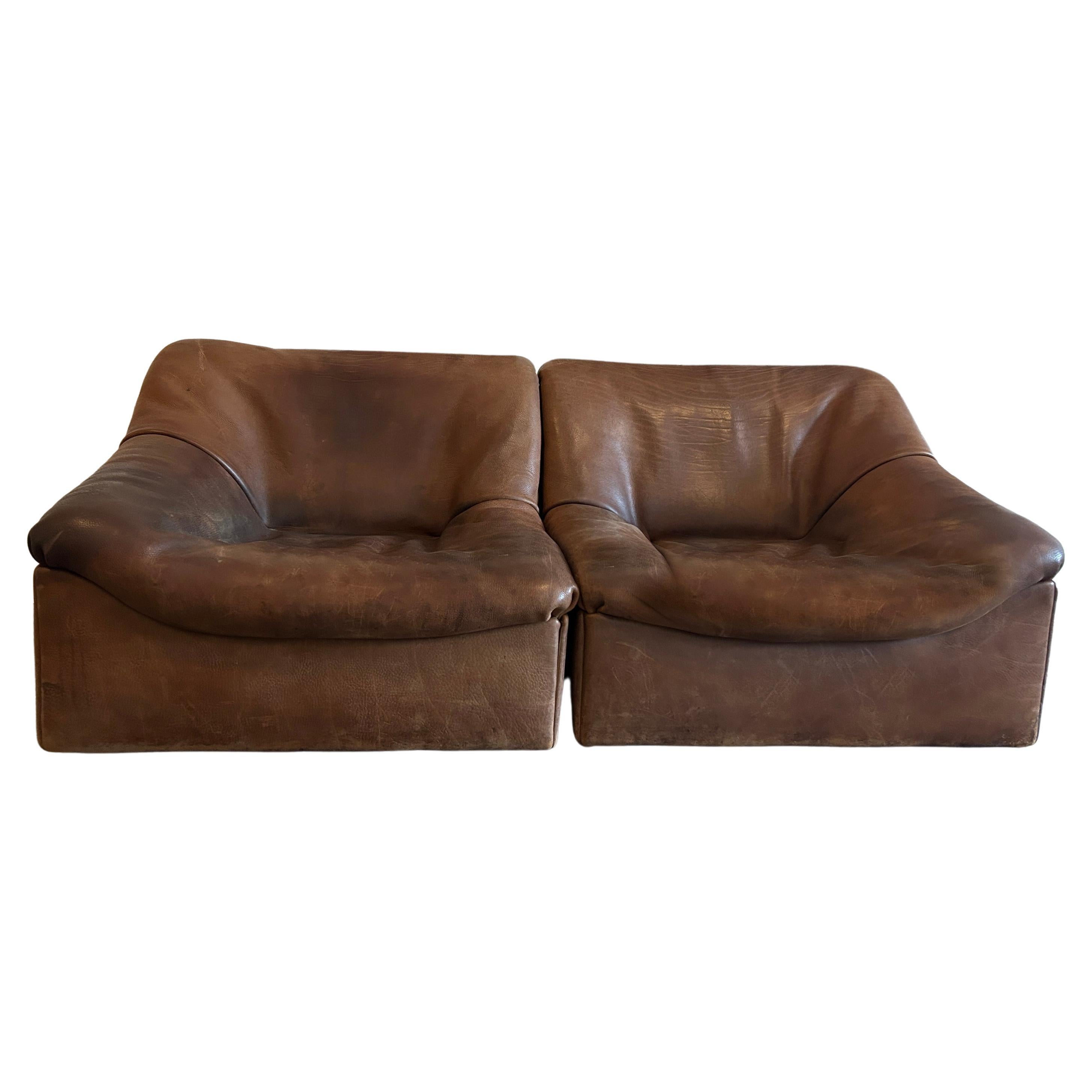 Midcentury De Sede Ds46 Loveseat Sofa Cognac Buffalo Leather Switzerland 1970s In Good Condition For Sale In BROOKLYN, NY