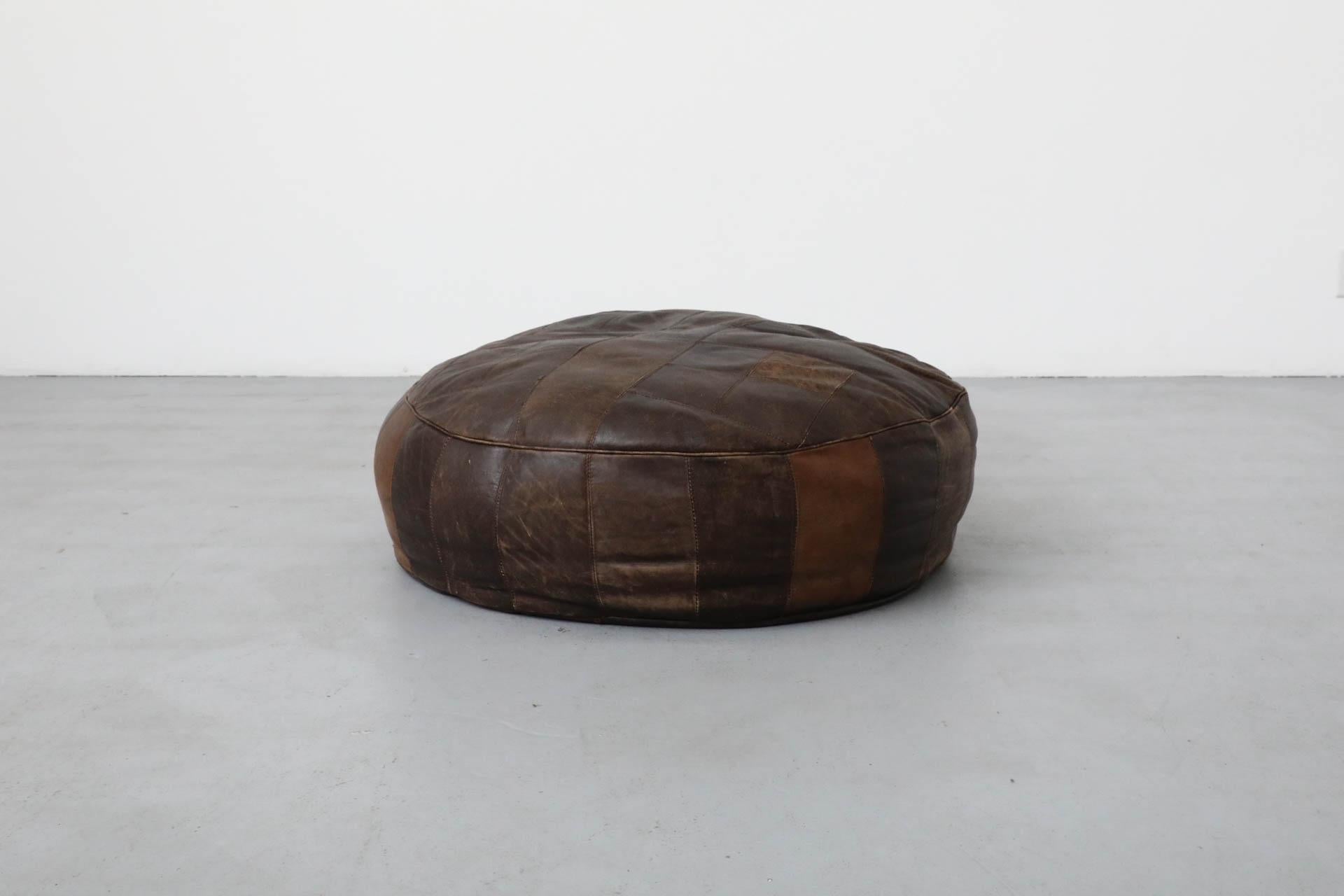 XX secolo Pouf Patchwork in pelle naturale di ispirazione de Sede di metà secolo