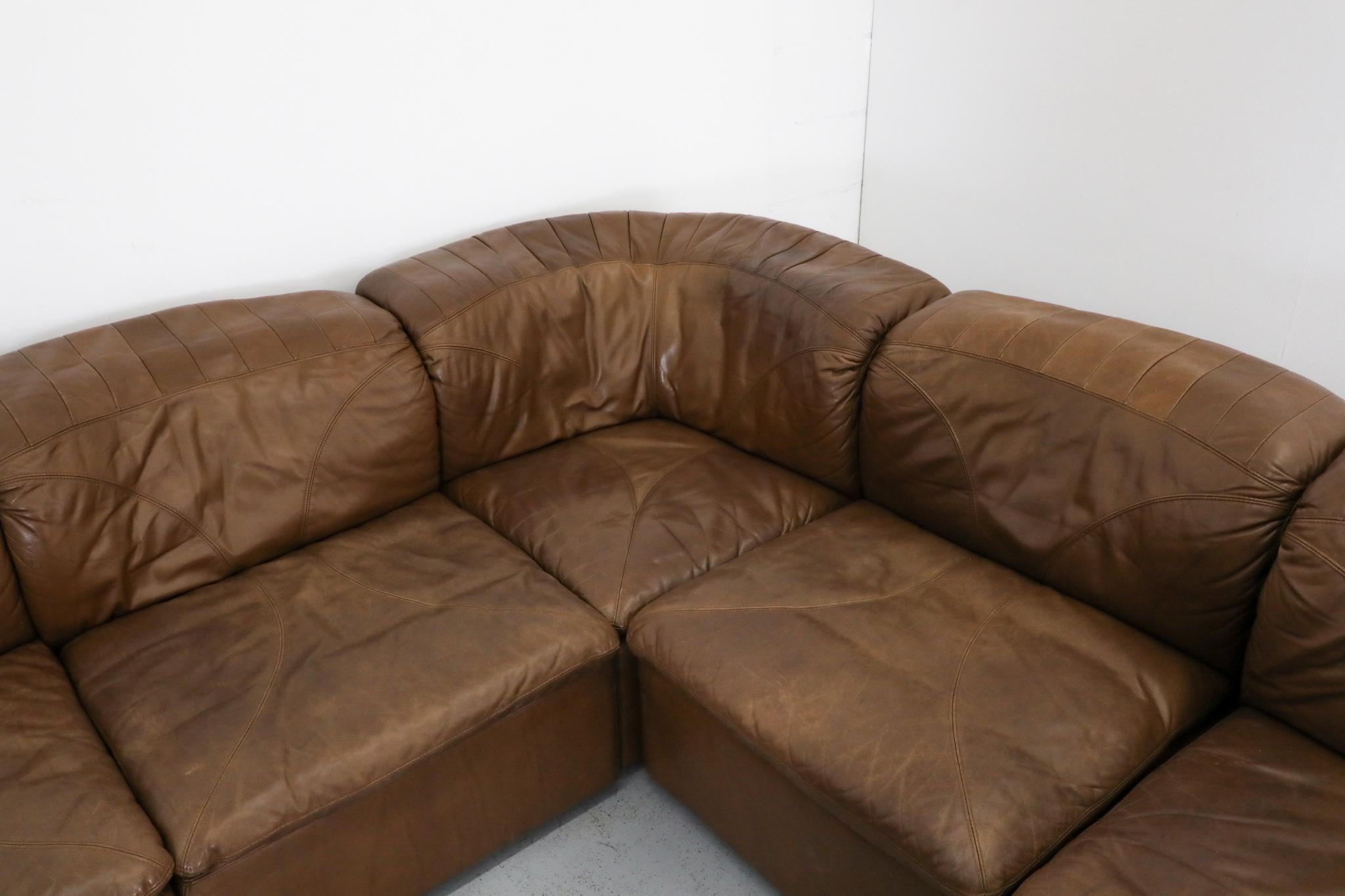 De Sede Style du milieu du siècle 9 pièces sectionnelle en cuir de Laauser Bon état - En vente à Los Angeles, CA