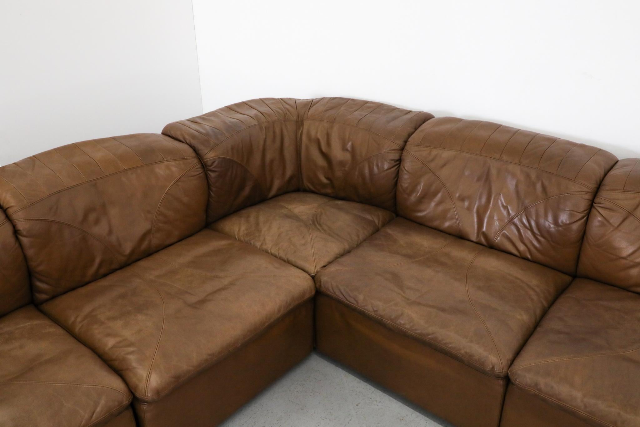 Cuir De Sede Style du milieu du siècle 9 pièces sectionnelle en cuir de Laauser en vente