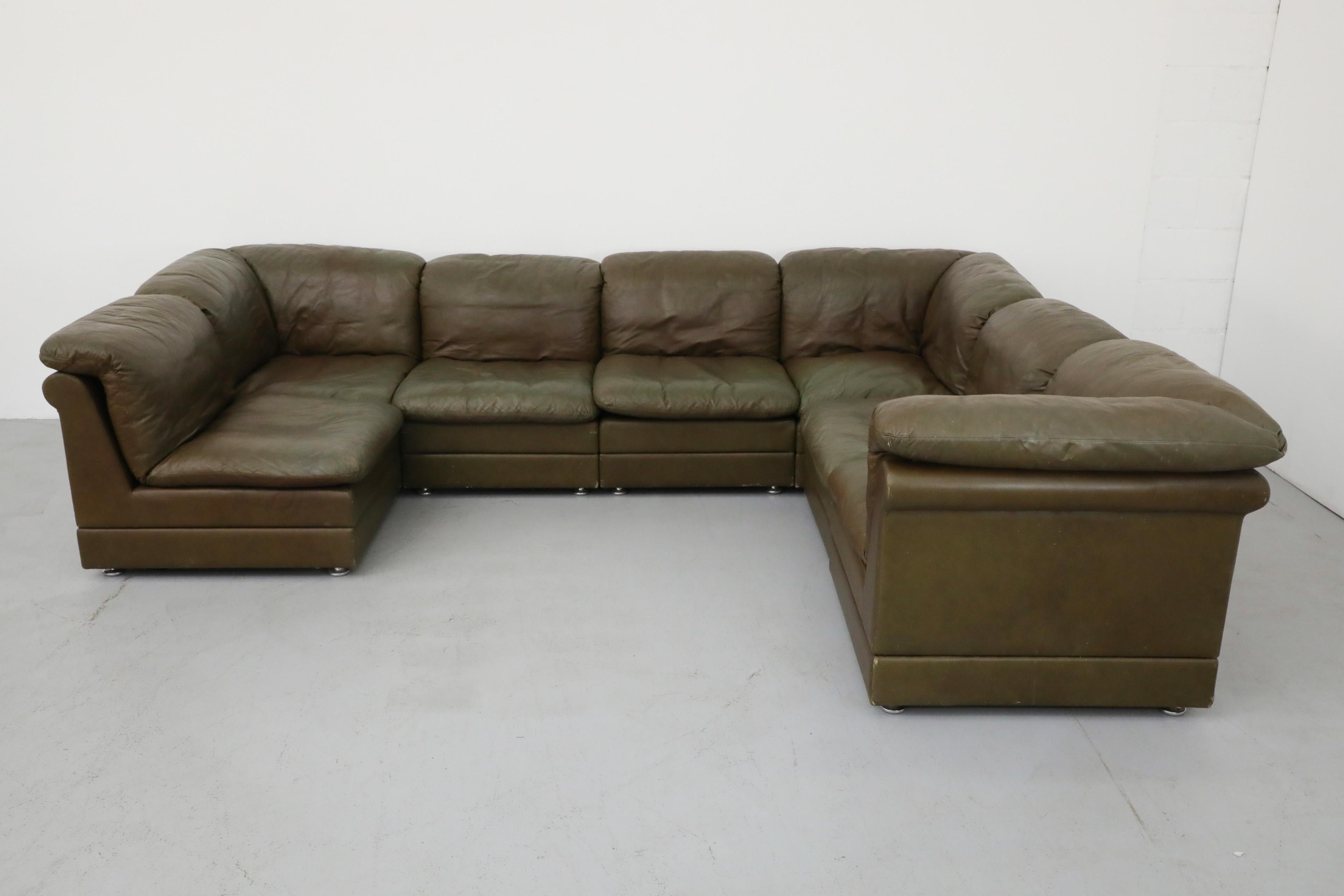Canapé sectionnel modulaire sept pièces en cuir vert mousse de style De Sede du milieu du siècle dernier en vente 6