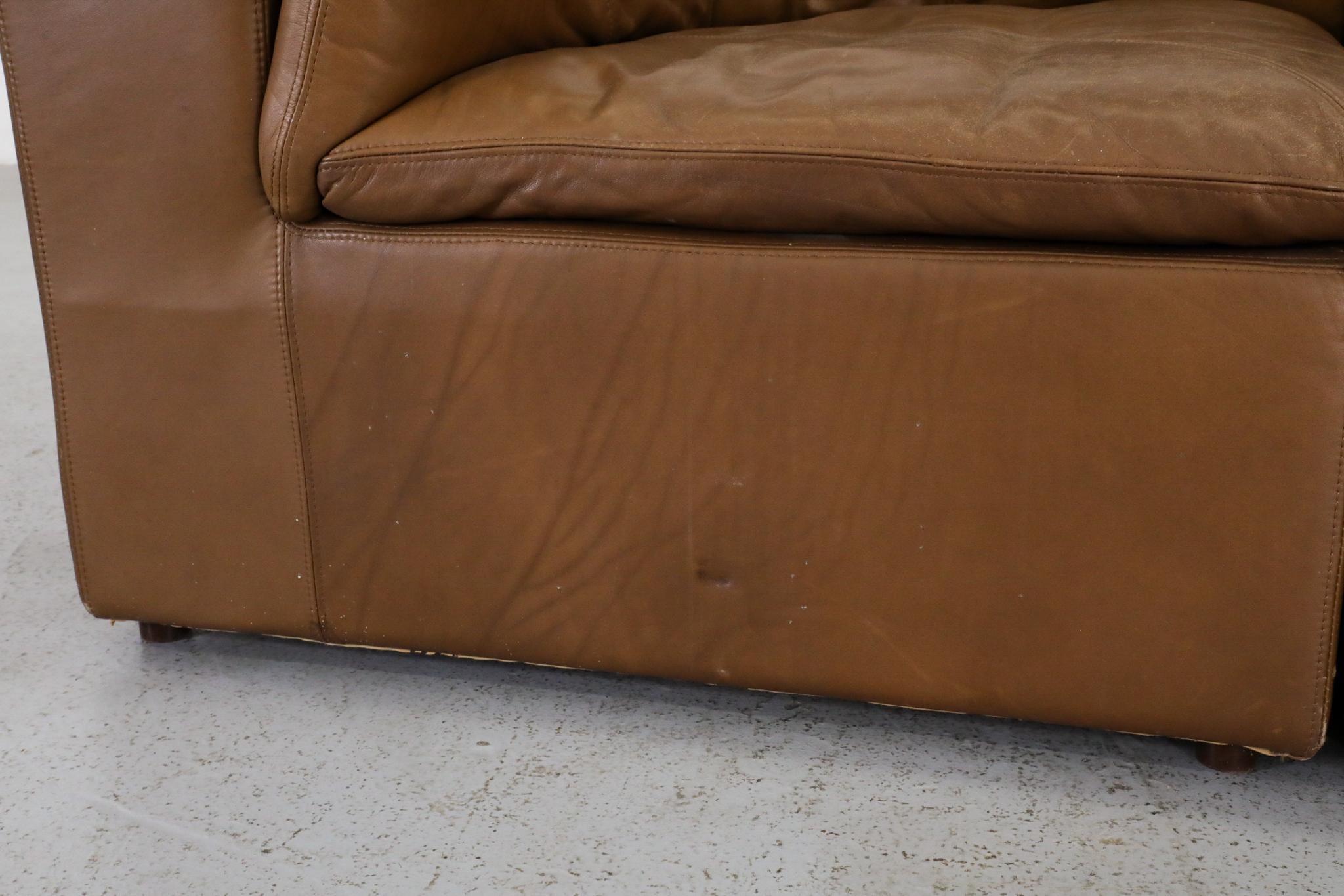 Loveseat de style De Sede du milieu du siècle deux pièces en cuir de Laauser en vente 7