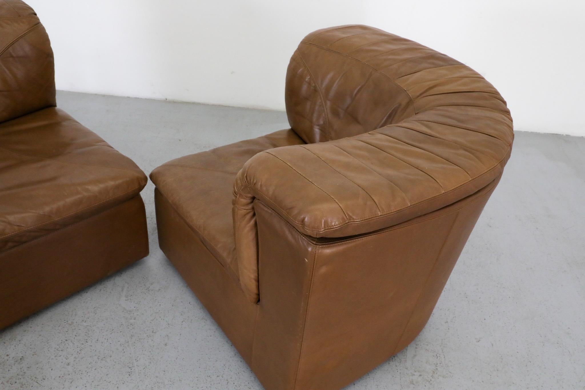 Loveseat de style De Sede du milieu du siècle deux pièces en cuir de Laauser en vente 10