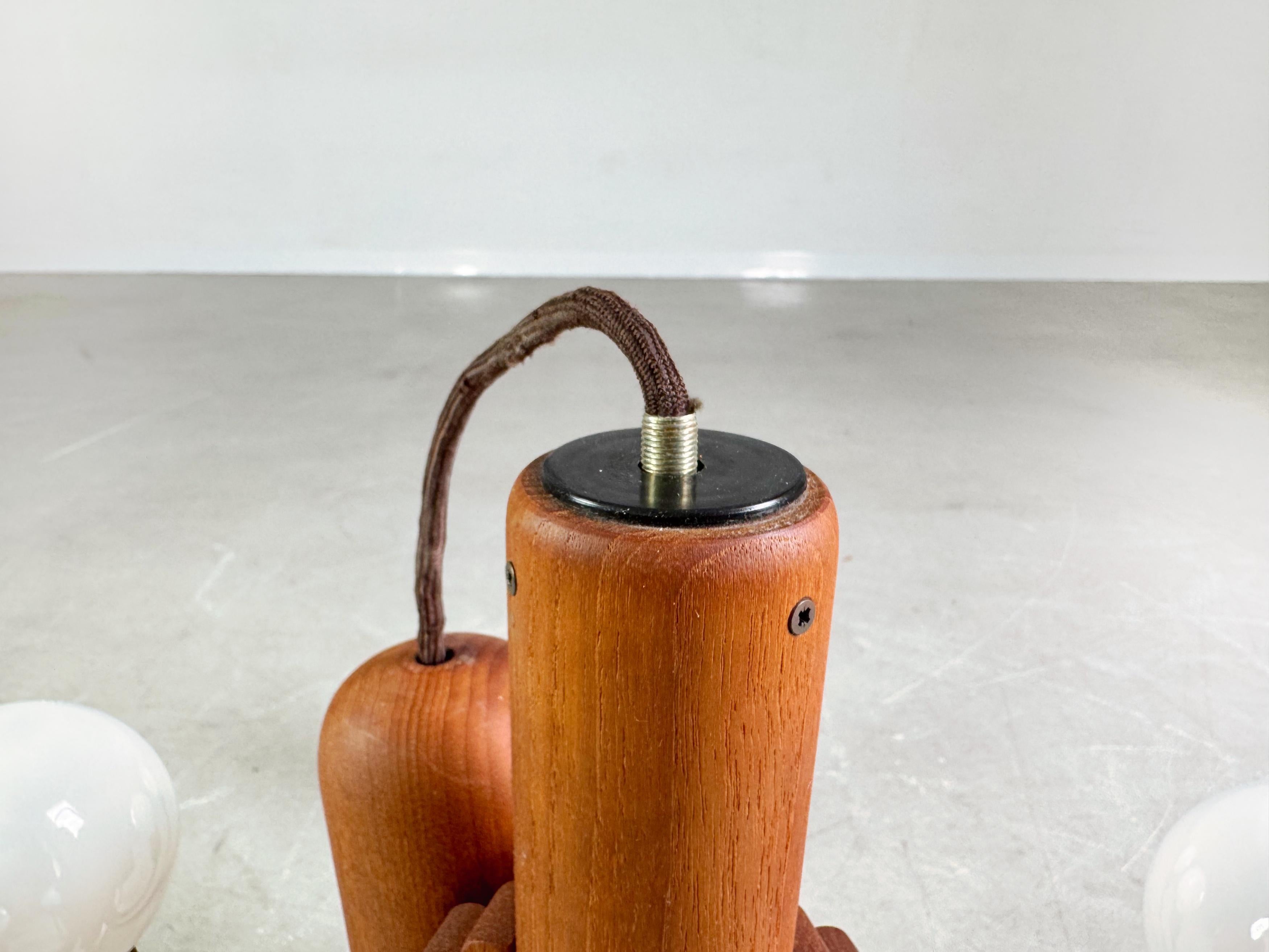 Mid-20th Century Mid Century Deckenleuchte Strahler Domus Teak Deckenlampe