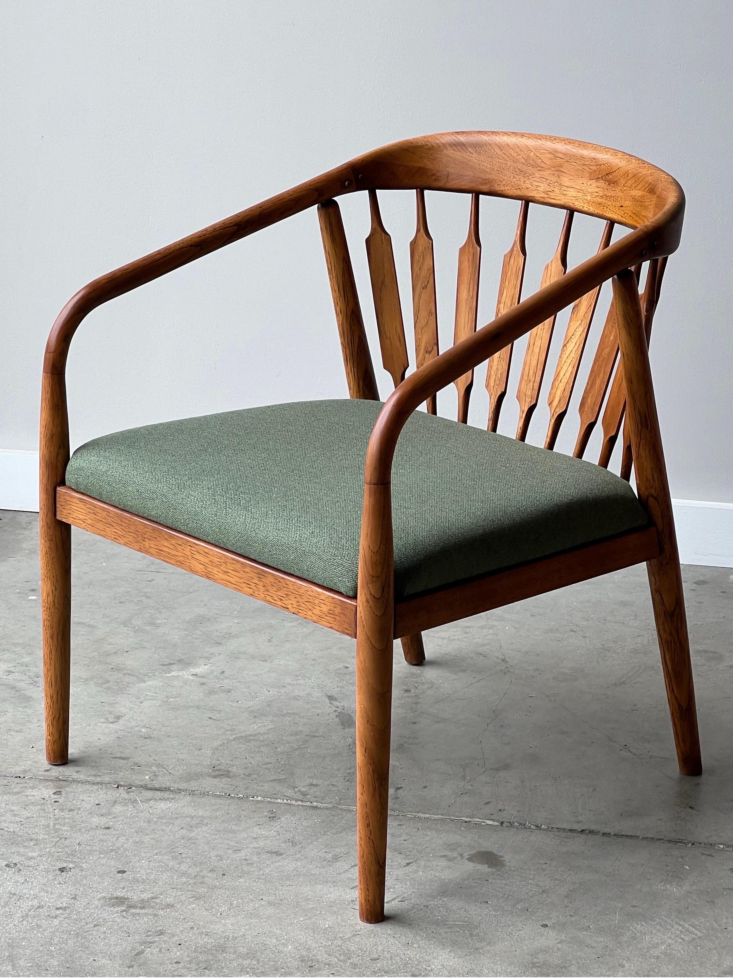 Fabric Mid-Century ‘Declaration’ Lounge Chairs by Kipp Stewart for Drexel - a Pair