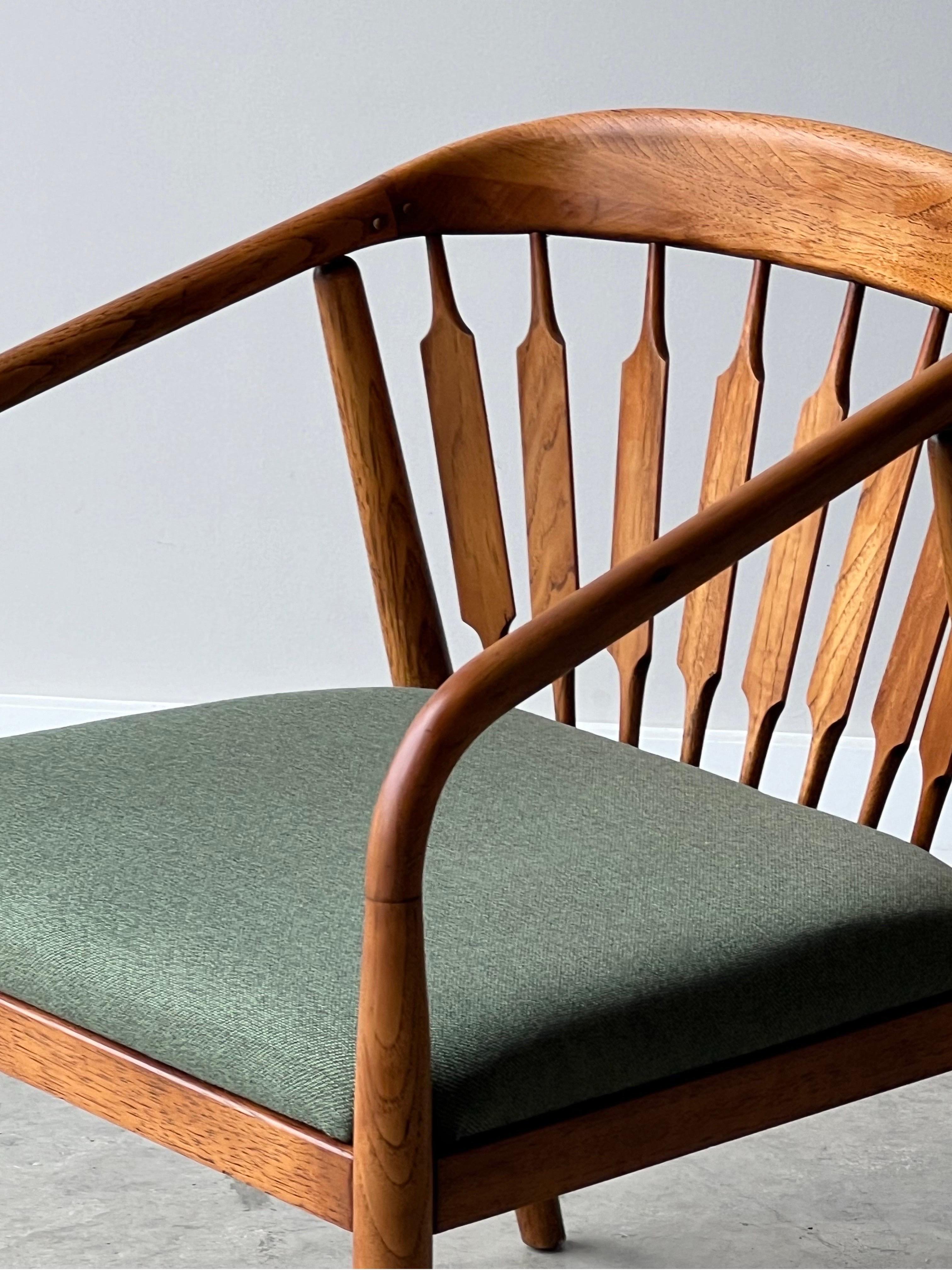 Mid-Century ‘Declaration’ Lounge Chairs by Kipp Stewart for Drexel - a Pair 1