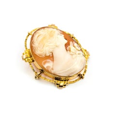 Mid-Century Deco Revival Shell Cameo Brooch in 10k Yellow Gold