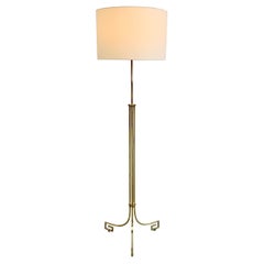Dekorative Stehlampe aus Messing aus der Mitte des Jahrhunderts, um 1960, Frankreich.