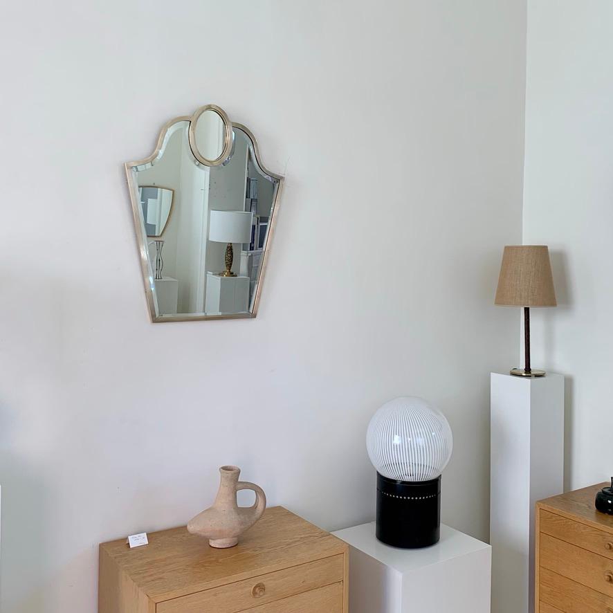 Miroir Decorative Mid-Century en laiton, circa 1960, Italie. en vente 5