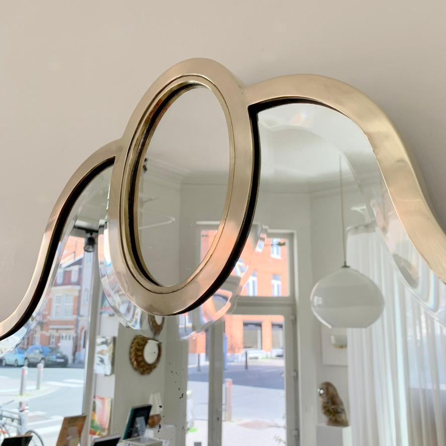 Laiton Miroir Decorative Mid-Century en laiton, circa 1960, Italie. en vente