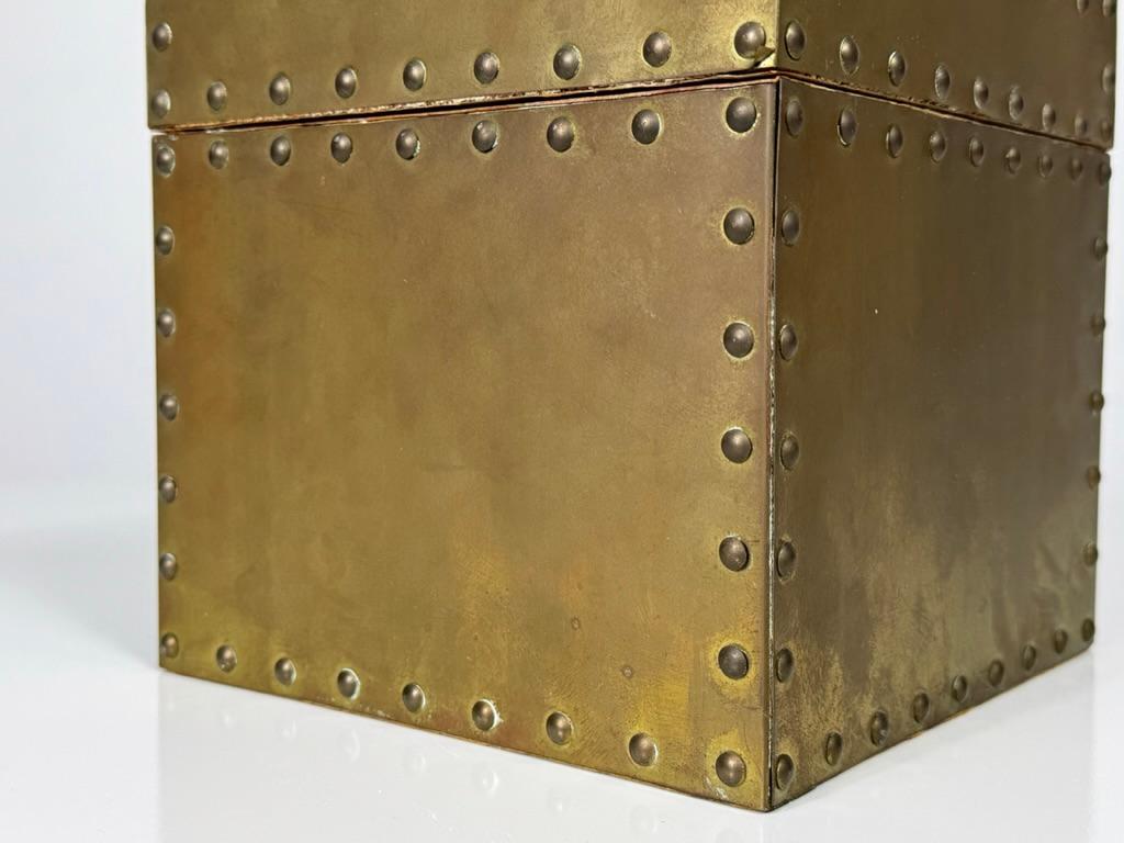Mid Century Decorative Brass Nailhead Lidded Box by Sarreid Ltd Spain 1960s For Sale 4