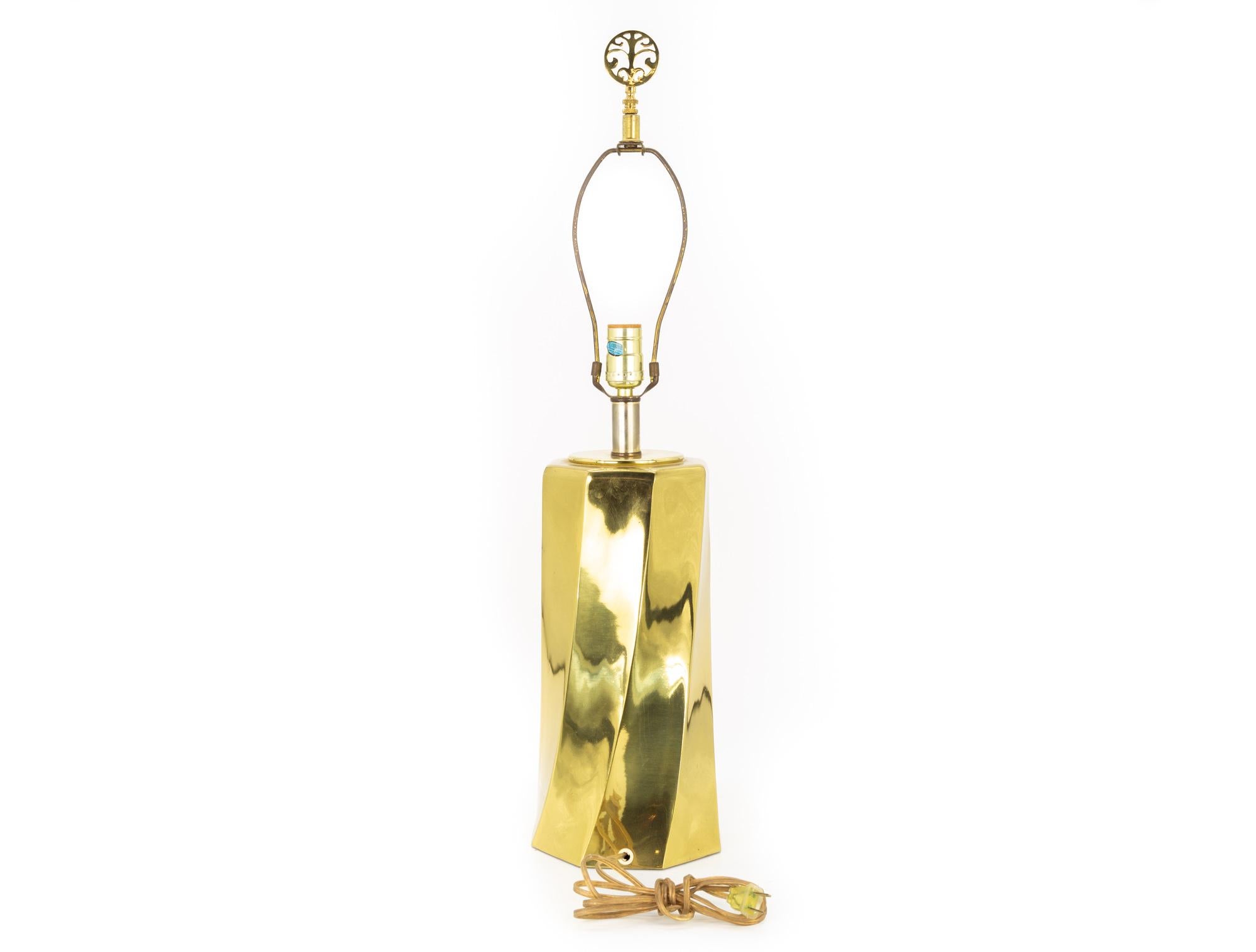 American Mid-Century Decorative Brass Table Lamp For Sale
