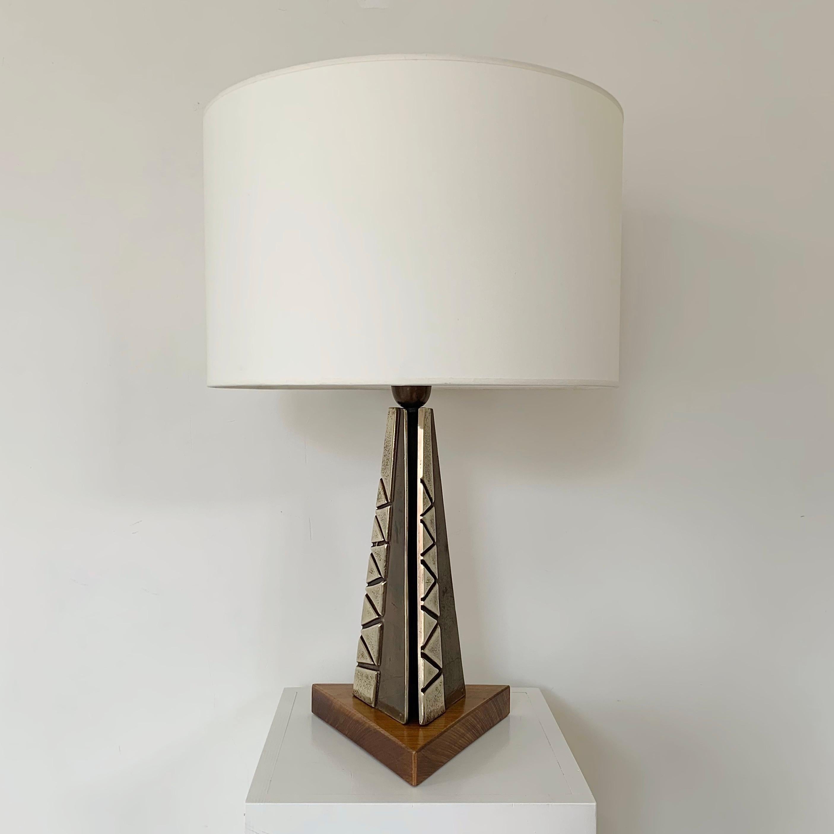Mid-Century Decorative Bronze Table Lamp, circa 1960, Italy. For Sale 8