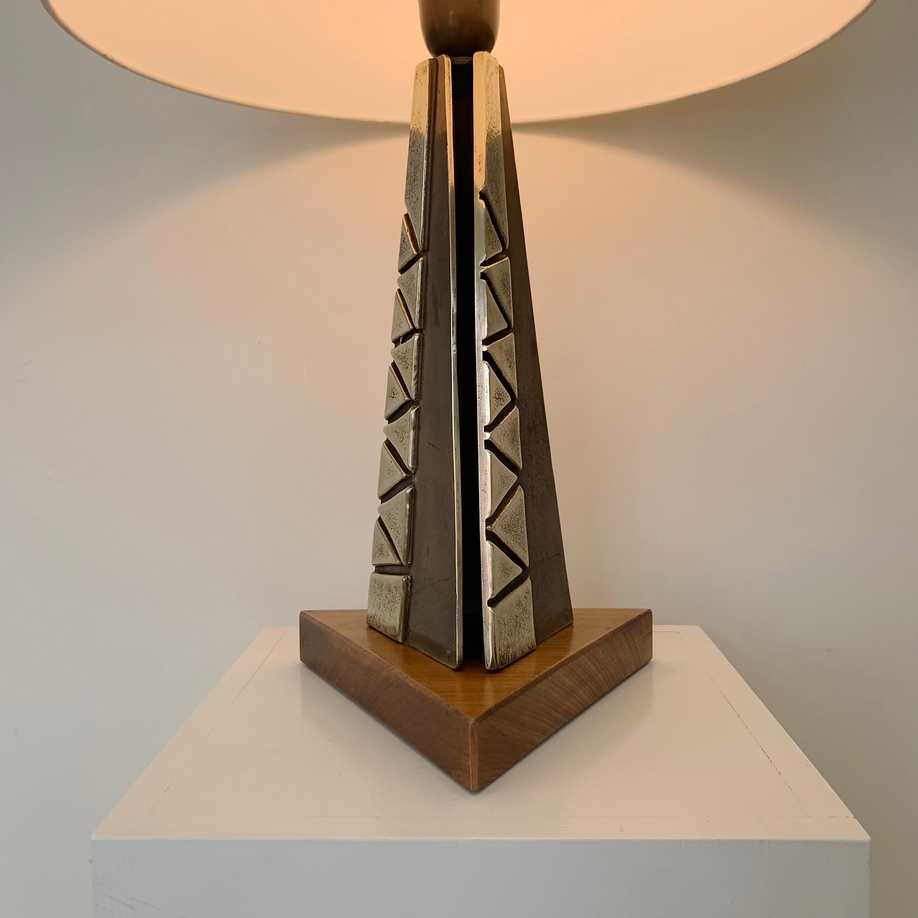 Patinated Mid-Century Decorative Bronze Table Lamp, circa 1960, Italy. For Sale