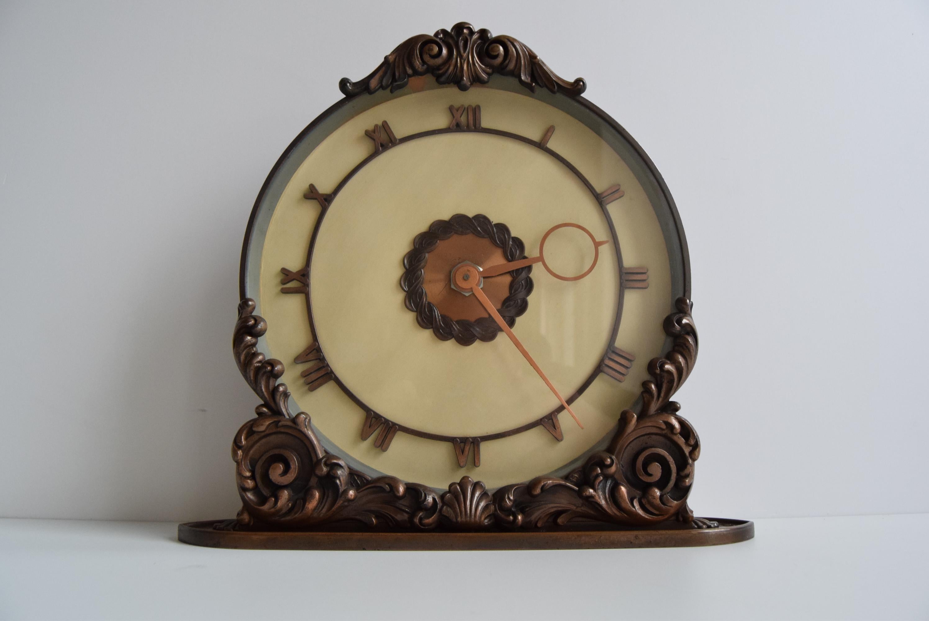 Mid century Decorative Clock, Czechoslovakia, 1960's. For Sale 6