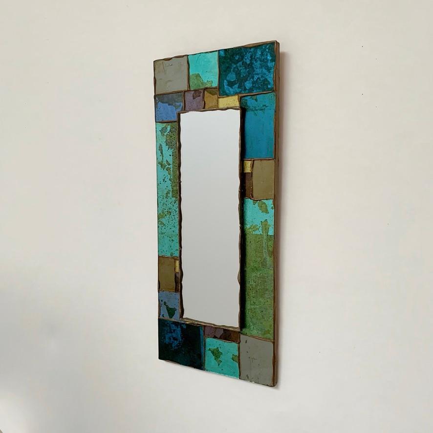 Dekorativer Mosaikspiegel aus farbigem Glas aus der Mitte des Jahrhunderts, um 1970, Frankreich. (Französisch) im Angebot