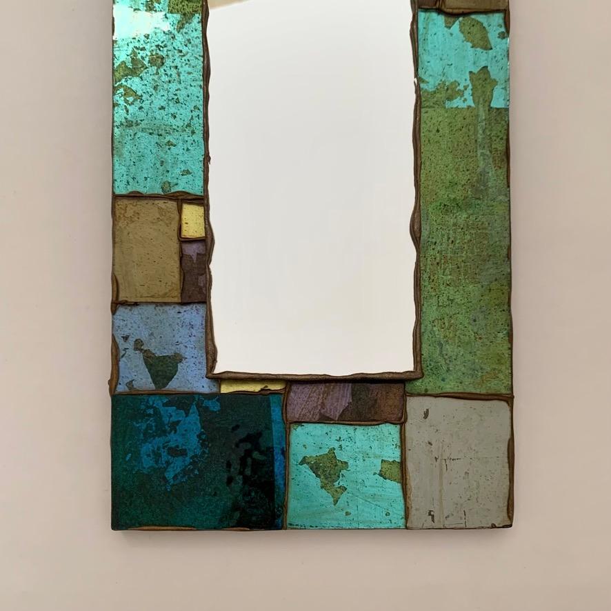 Dekorativer Mosaikspiegel aus farbigem Glas aus der Mitte des Jahrhunderts, um 1970, Frankreich. (Ende des 20. Jahrhunderts) im Angebot