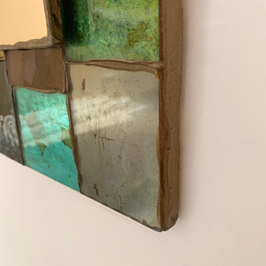 Dekorativer Mosaikspiegel aus farbigem Glas aus der Mitte des Jahrhunderts, um 1970, Frankreich. im Angebot 3