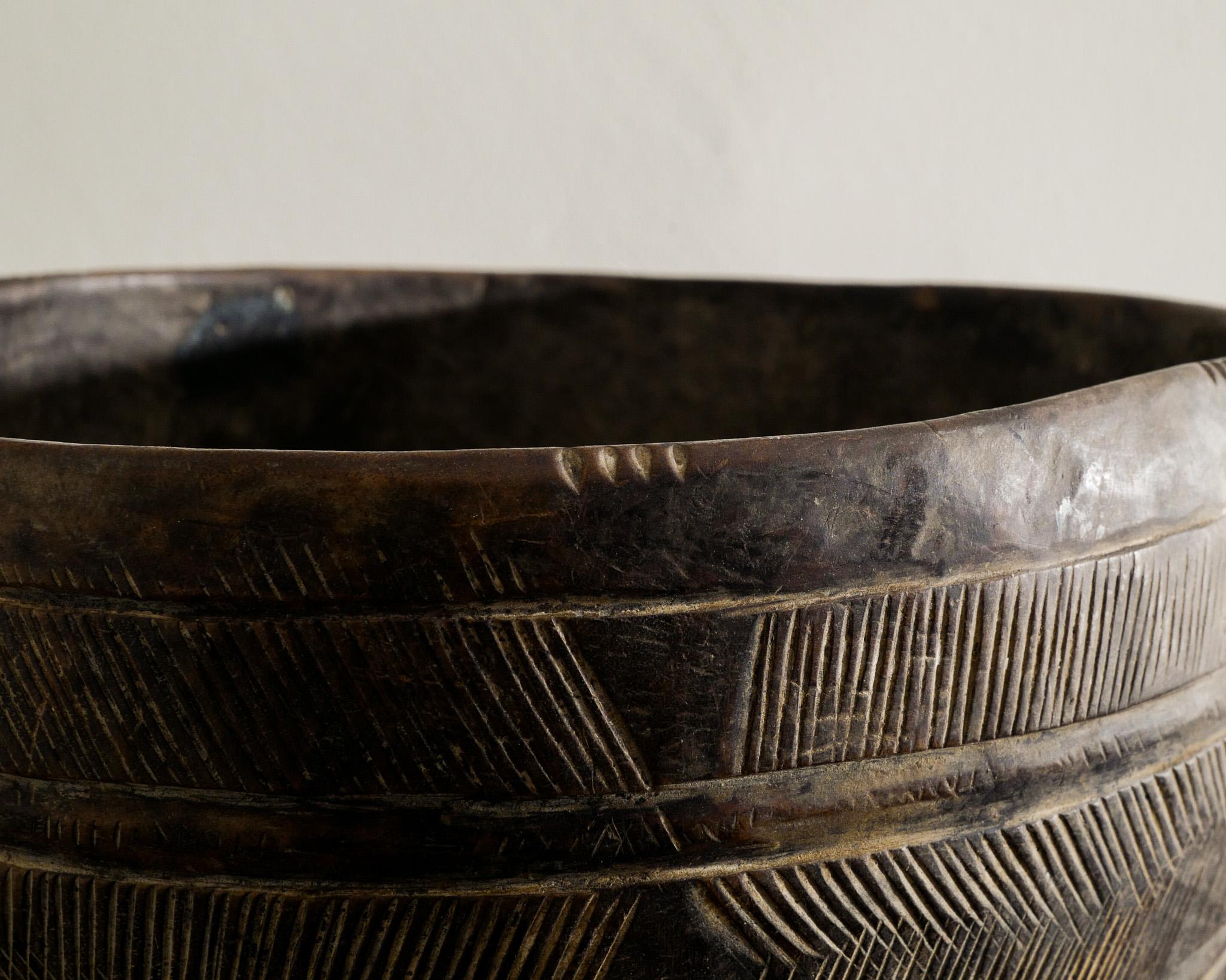 Congolese Mid Century Decorative Hand Carved Wooden Bowl Bucket Produced in Africa 1950s 